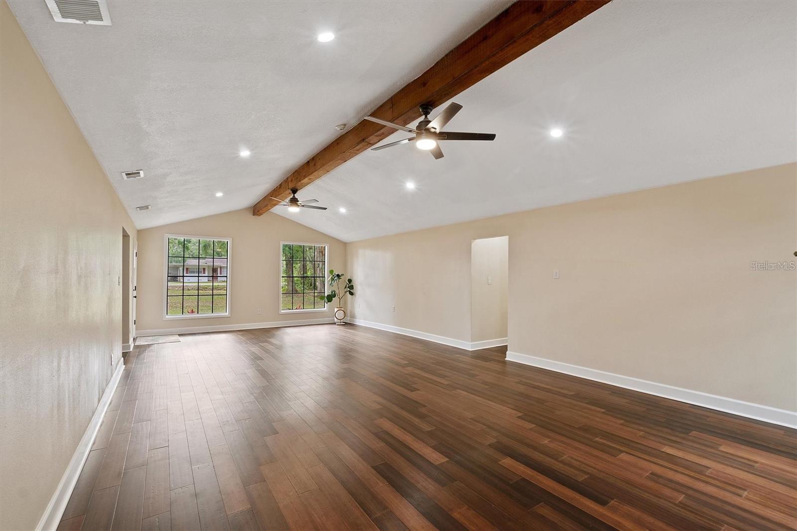 6005 IKE SMITH RD — photo 4