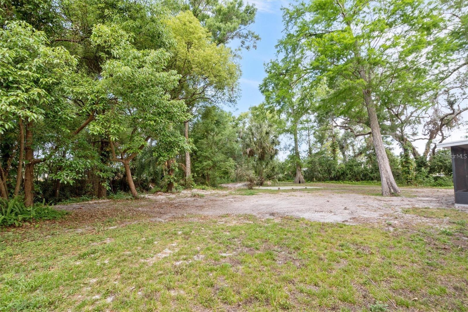 6005 IKE SMITH RD — photo 27