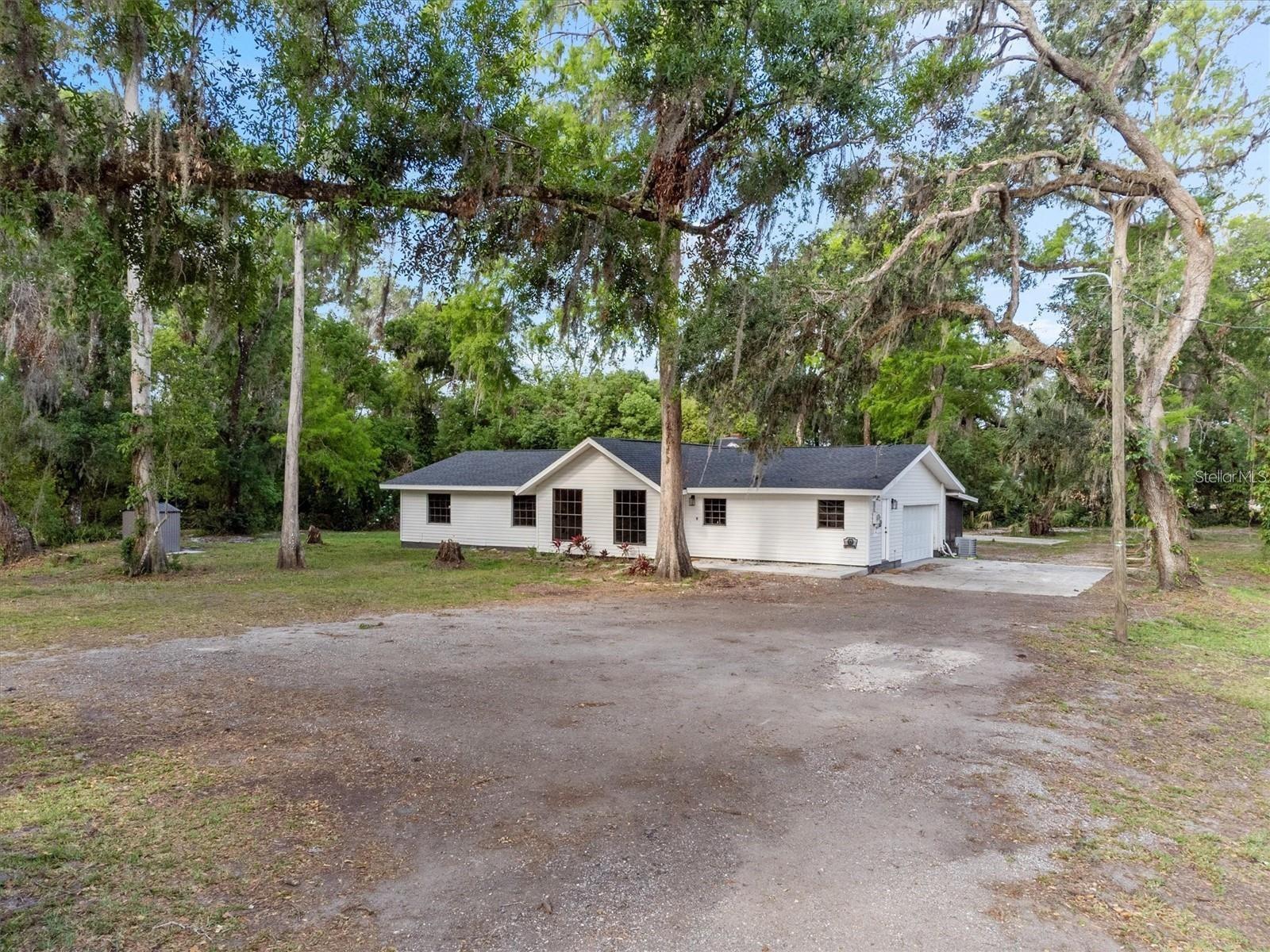 6005 IKE SMITH RD — photo 2