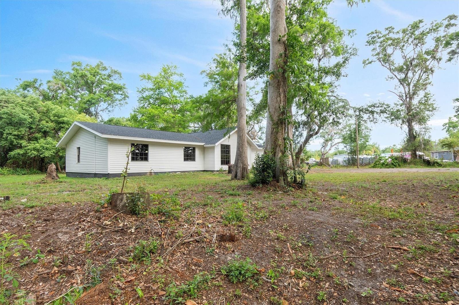 6005 IKE SMITH RD — photo 40