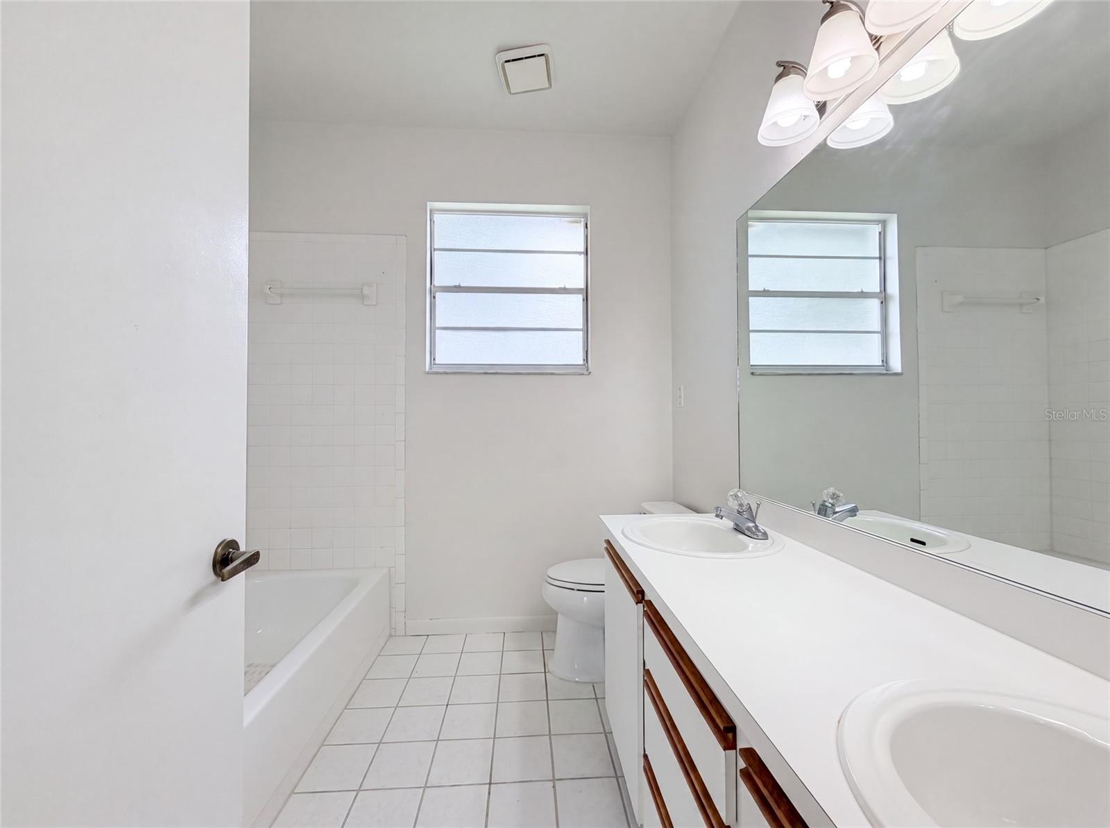 12919 PRESTWICK DR — photo 17