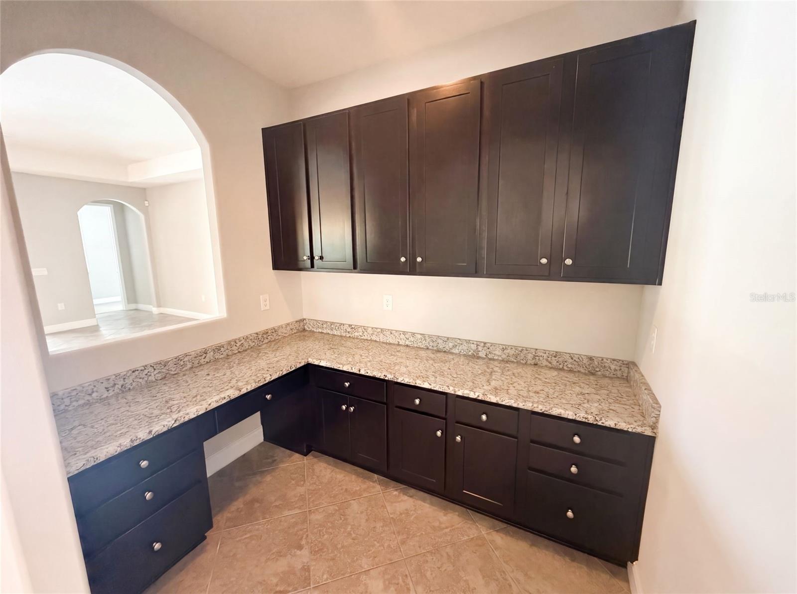 2575 GRAND LAKESIDE DR — photo 33