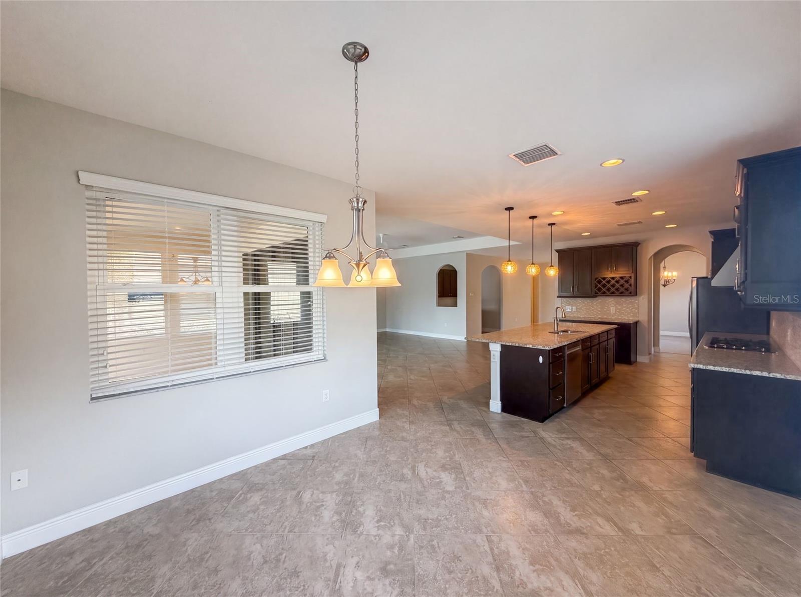 2575 GRAND LAKESIDE DR — photo 8
