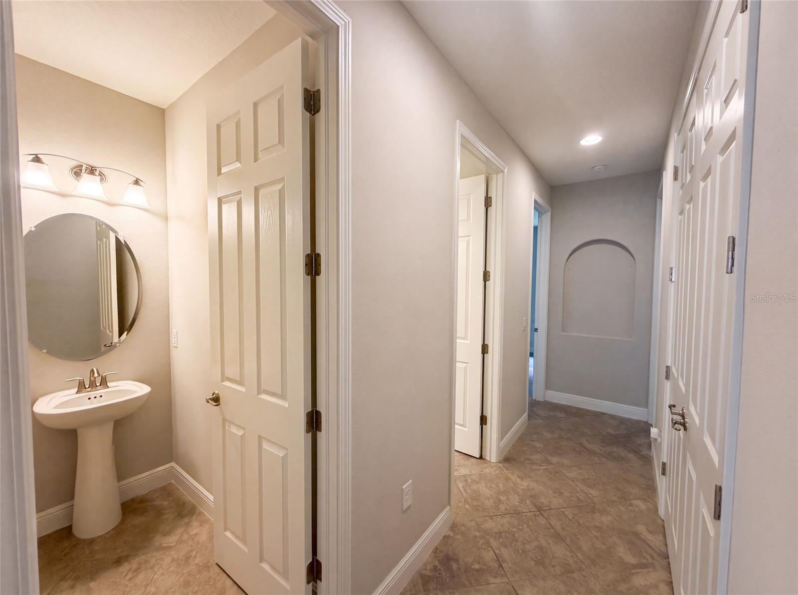 2575 GRAND LAKESIDE DR — photo 34