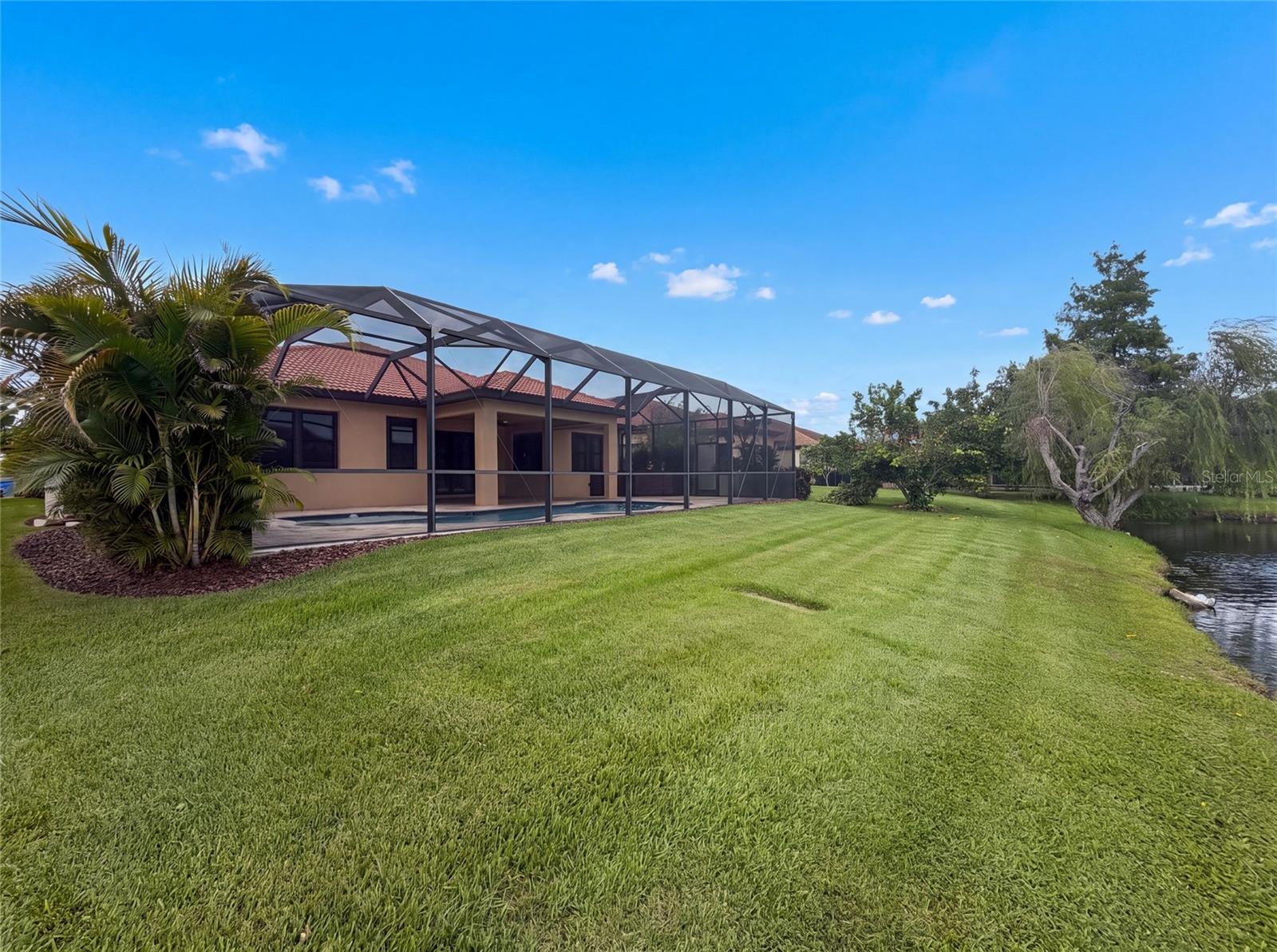 2575 GRAND LAKESIDE DR — photo 42
