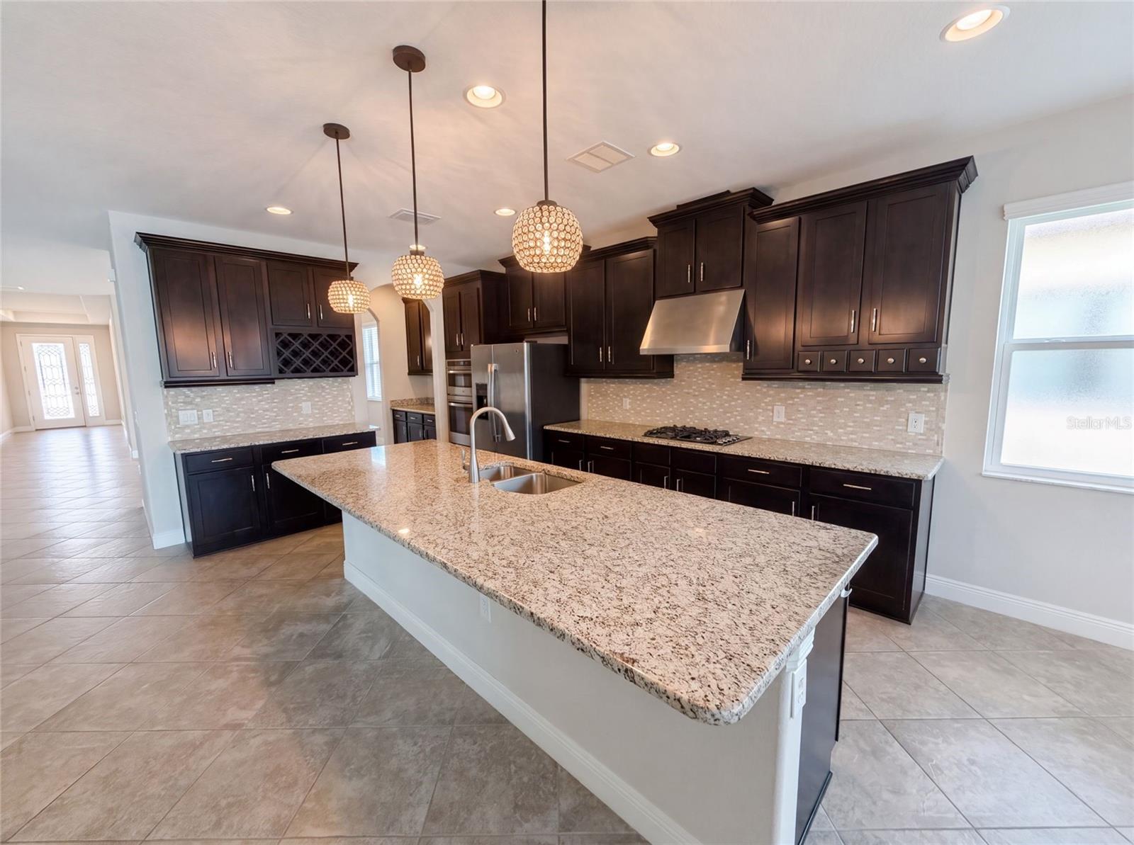 2575 GRAND LAKESIDE DR — photo 5