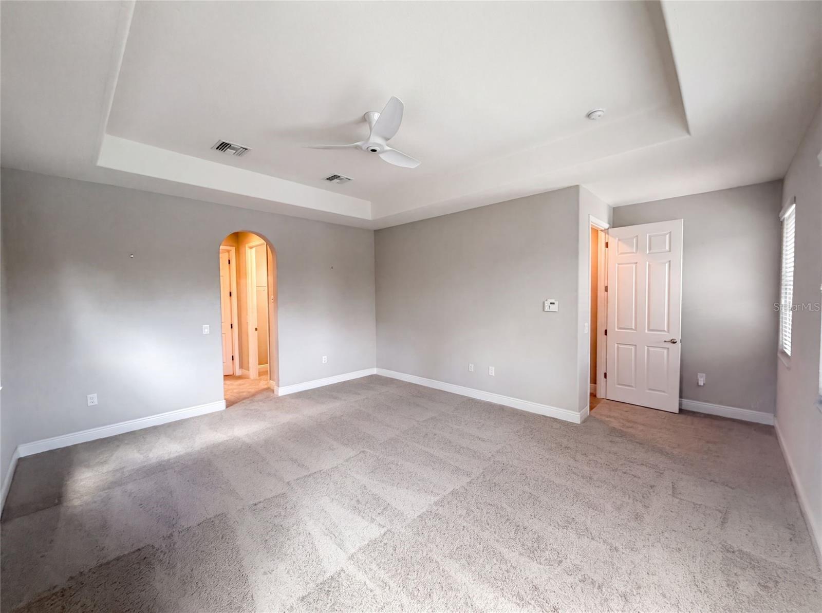 2575 GRAND LAKESIDE DR — photo 9