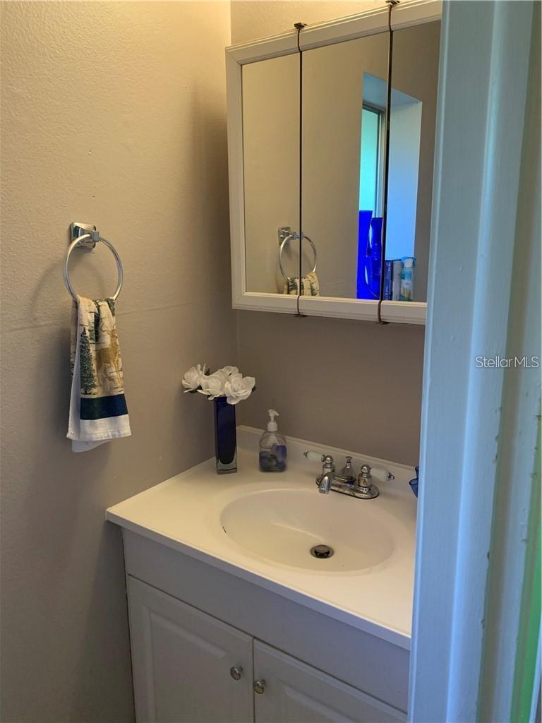 913 BUCK CT — photo 12