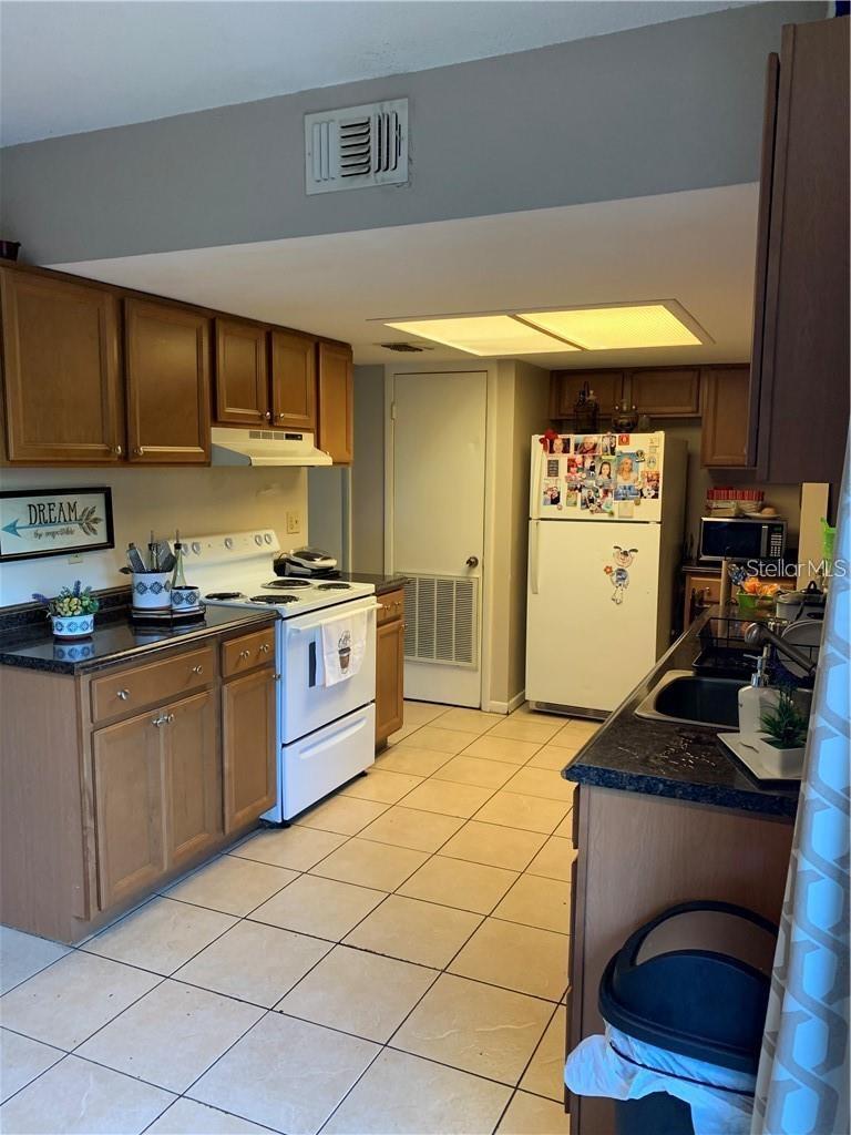 913 BUCK CT — photo 7