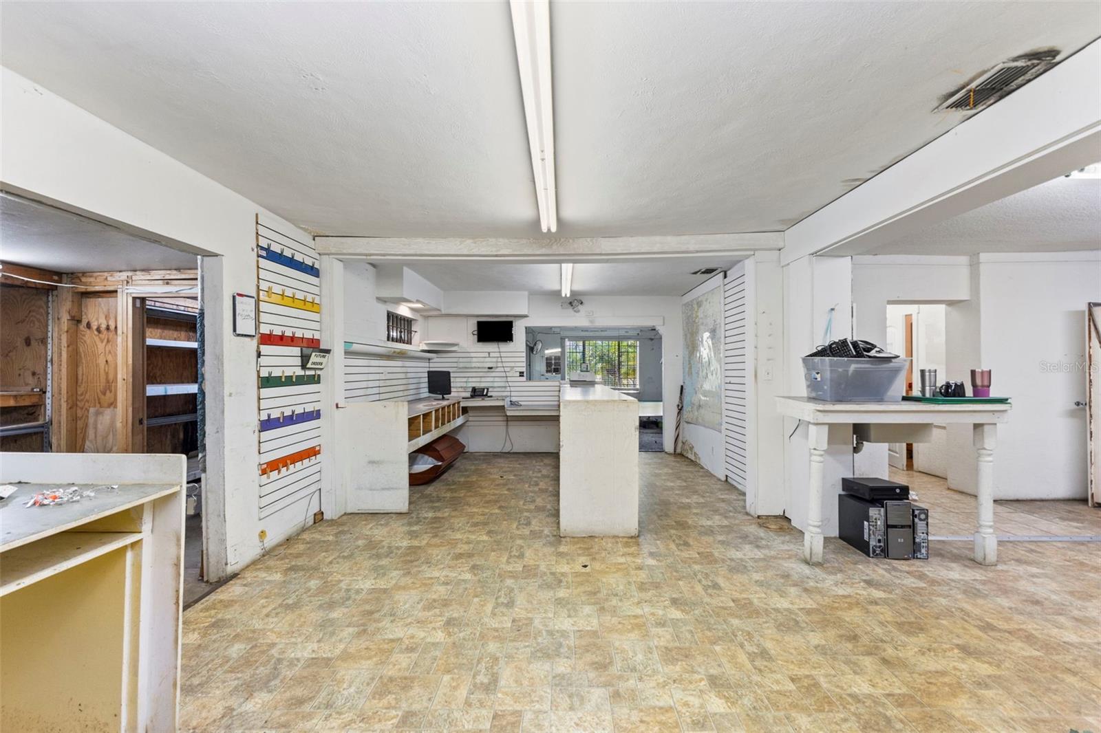 5034 N NEBRASKA AVE — photo 41