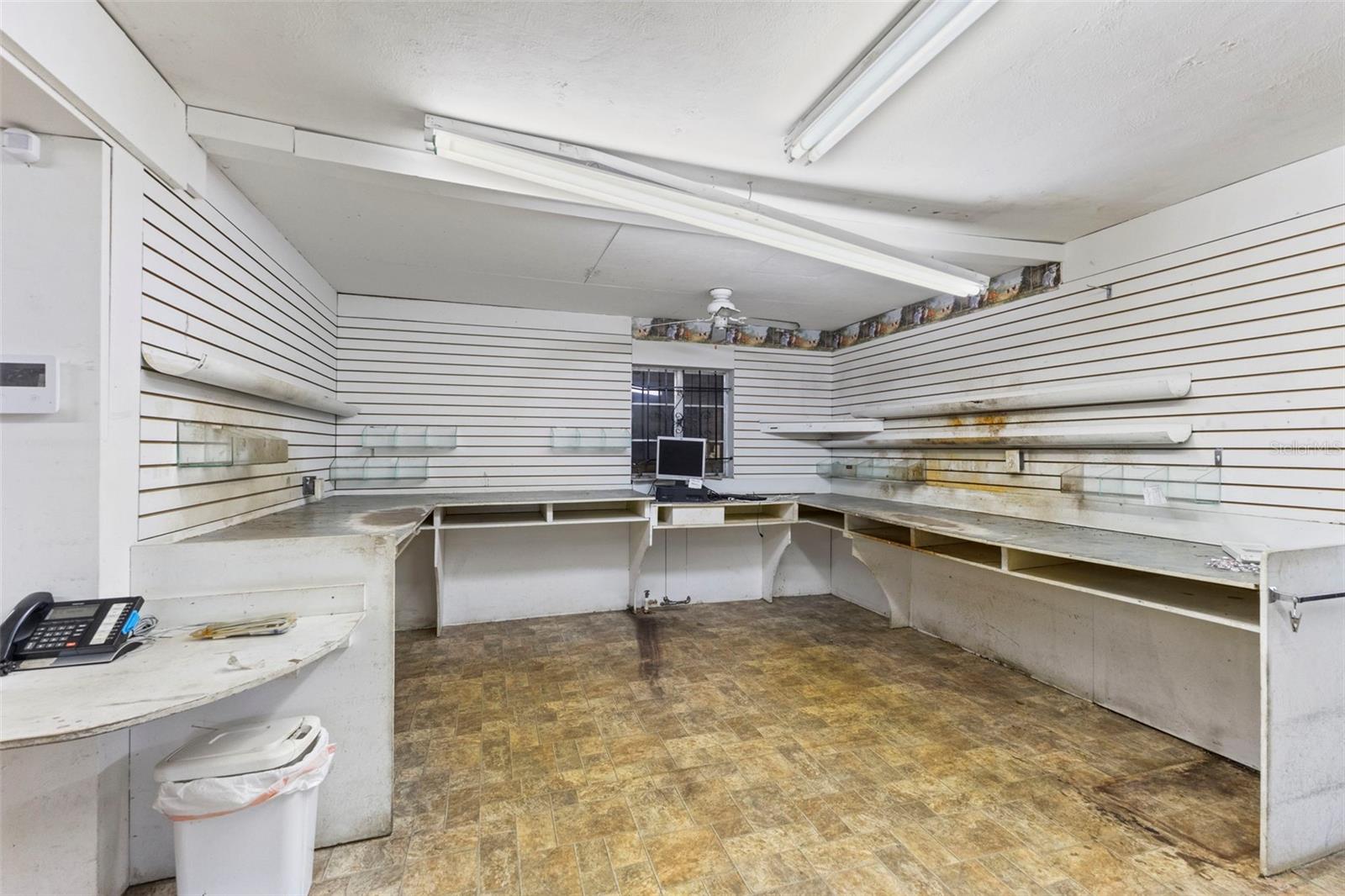 5034 N NEBRASKA AVE — photo 44