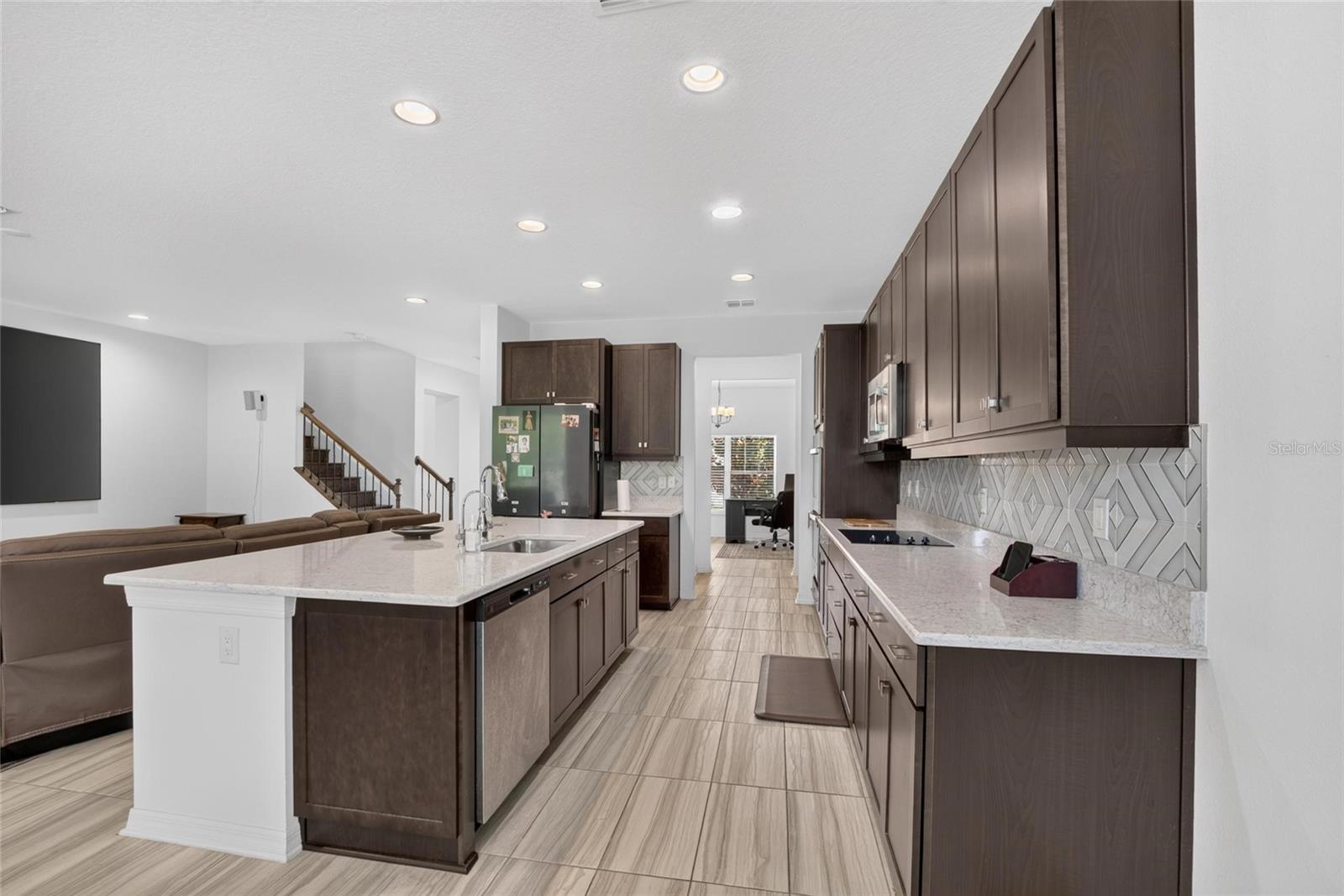 7321 GULF CYPRESS AVE — photo 6