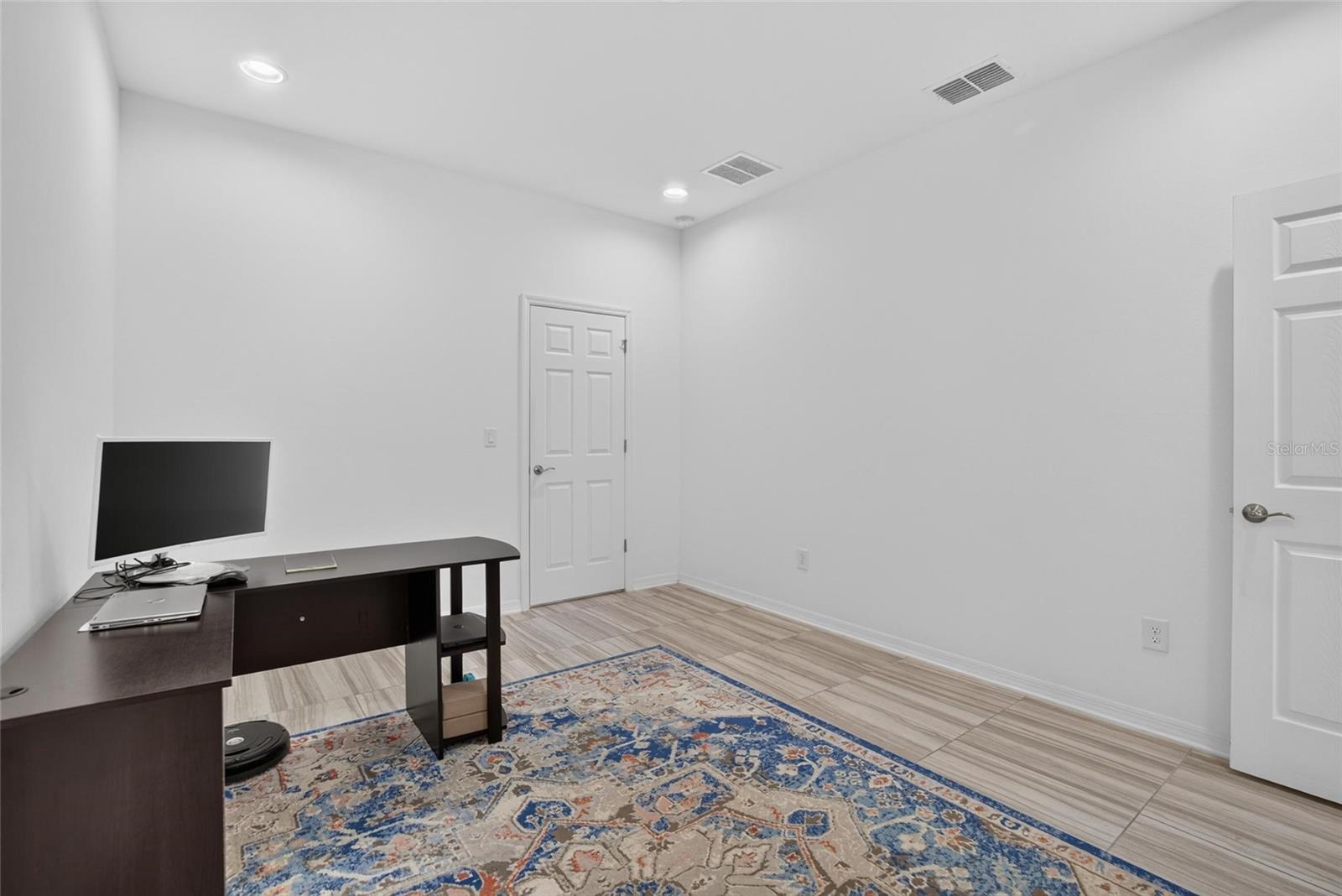 7321 GULF CYPRESS AVE — photo 24