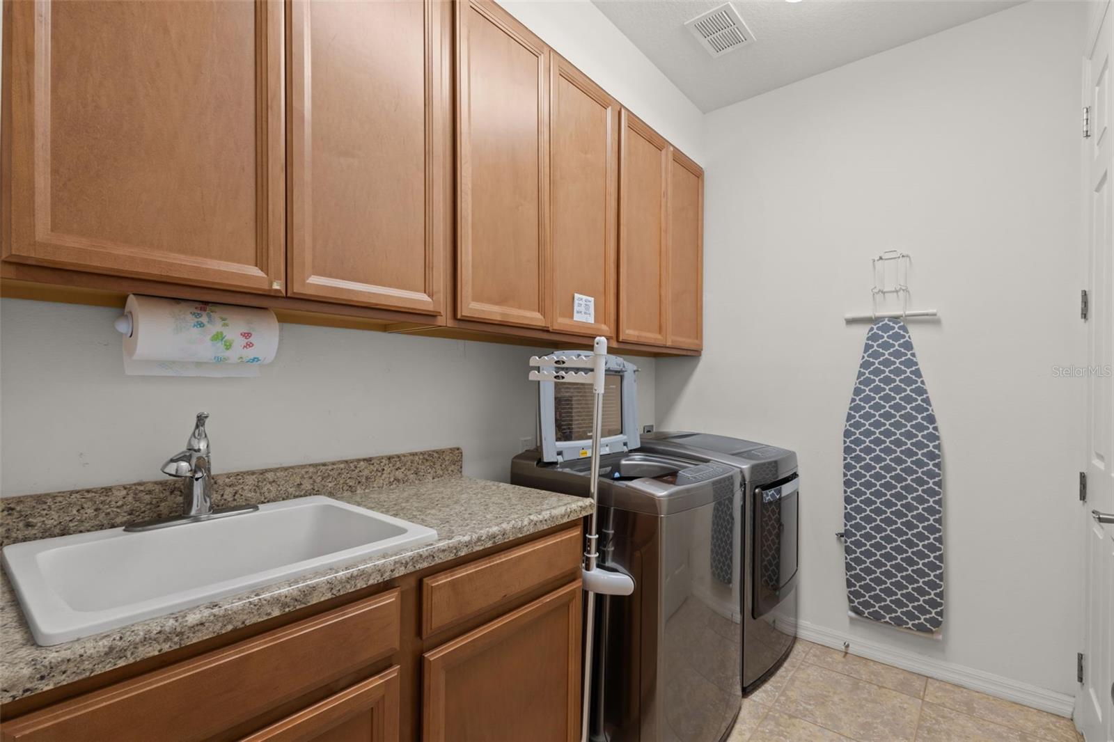 1584 VIRGINIA WILLOW DR — photo 27