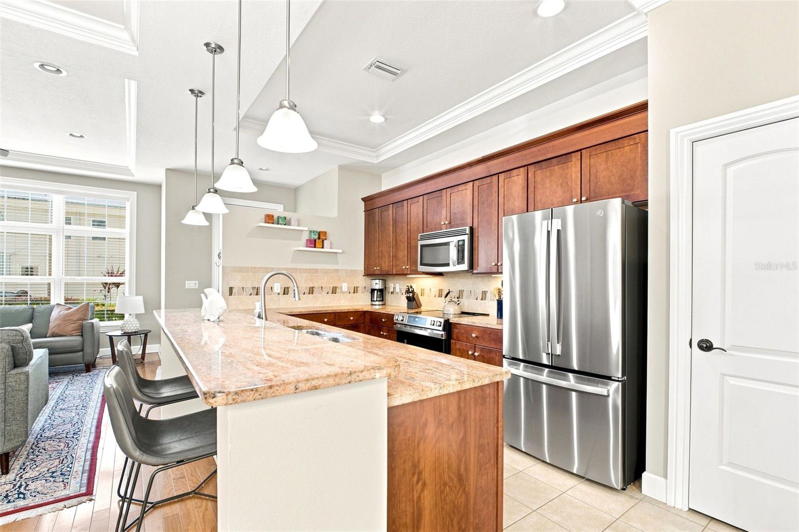 2557 W PLATT ST — photo 9