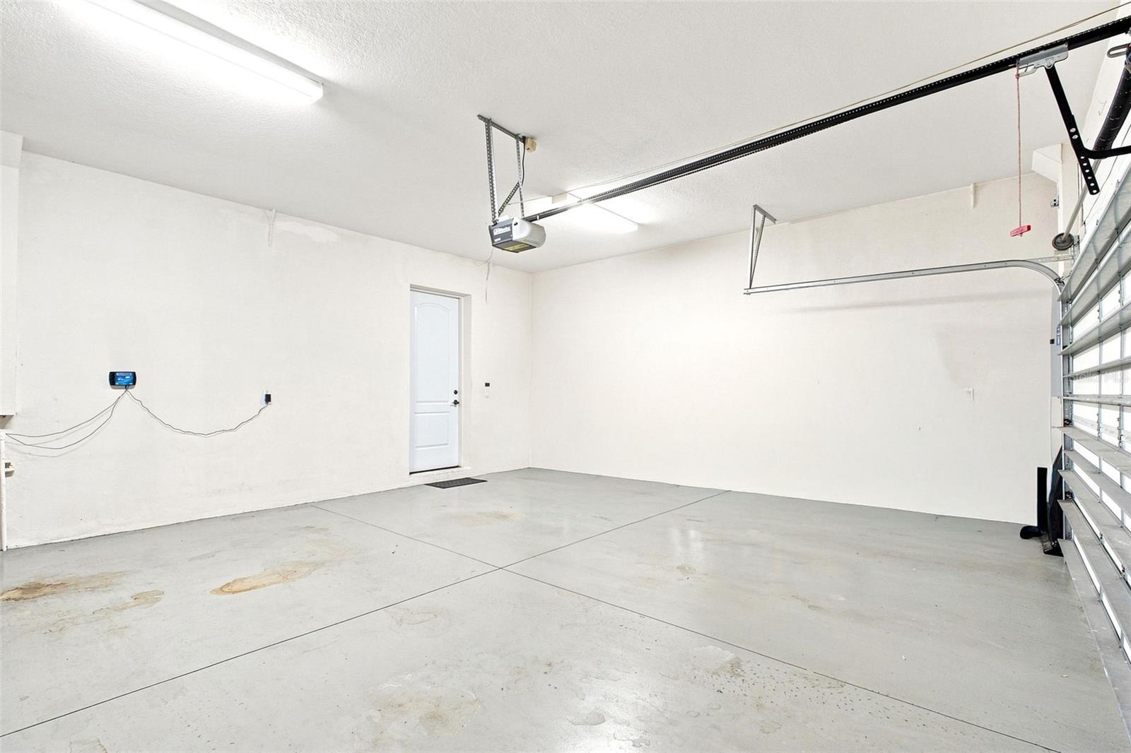 2557 W PLATT ST — photo 30