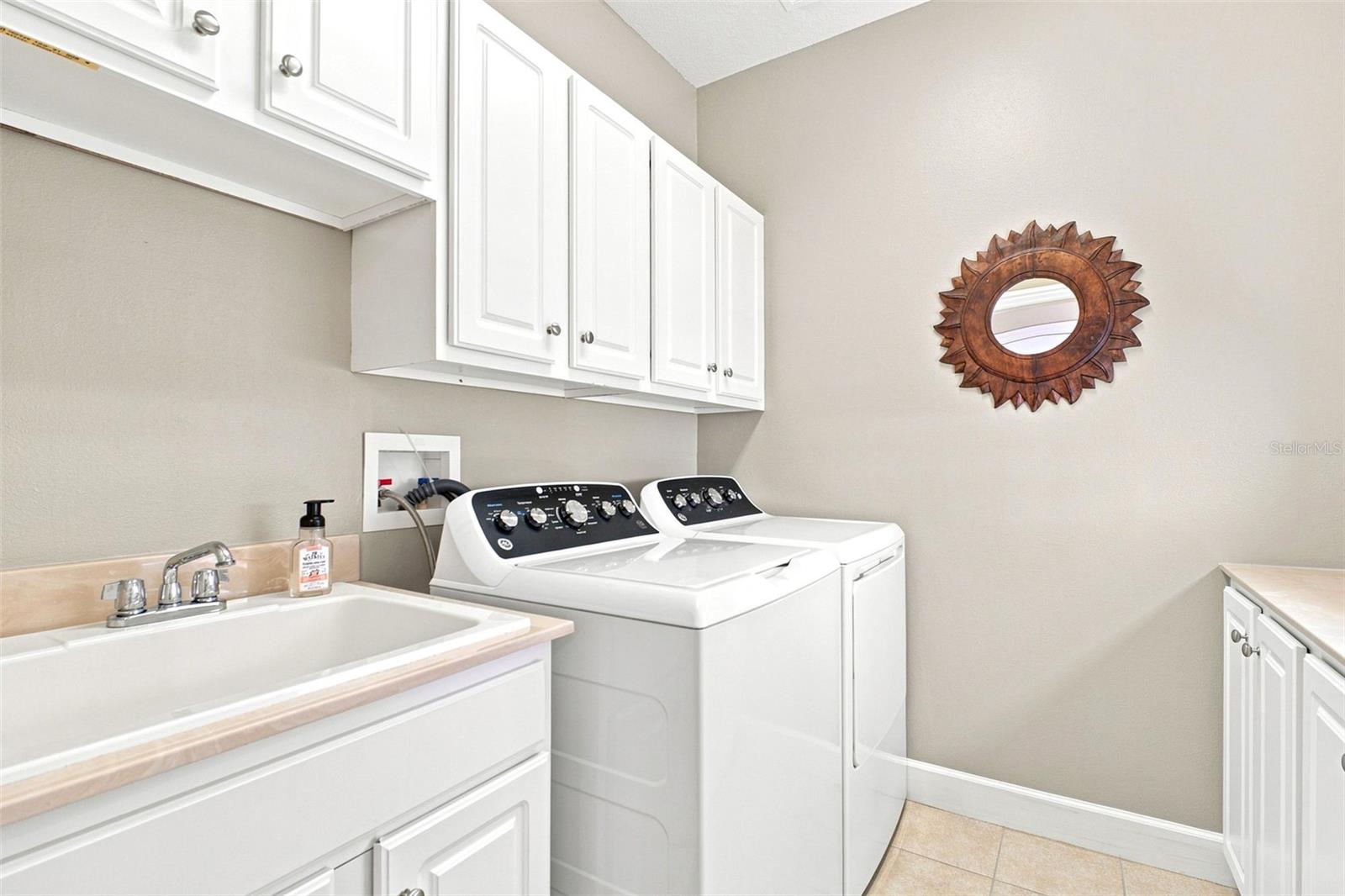 2557 W PLATT ST — photo 27