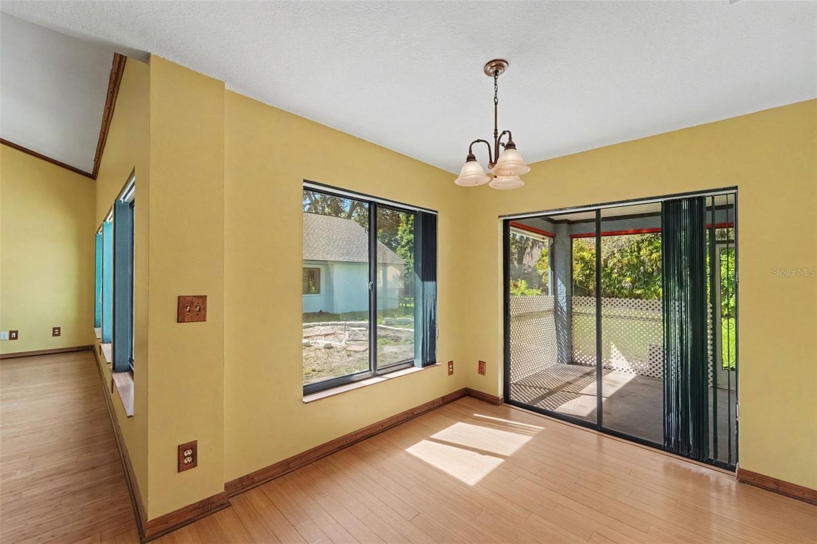 6203 FARTHING ST — photo 11
