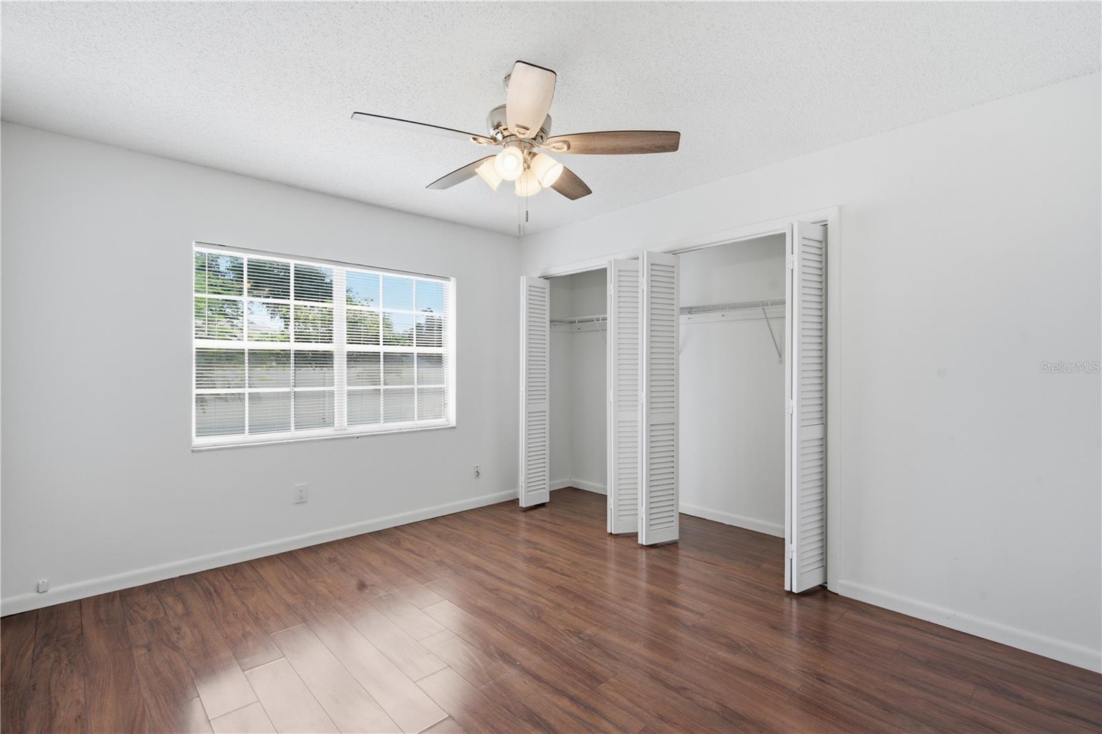 604 ROYAL CREST DR — photo 39
