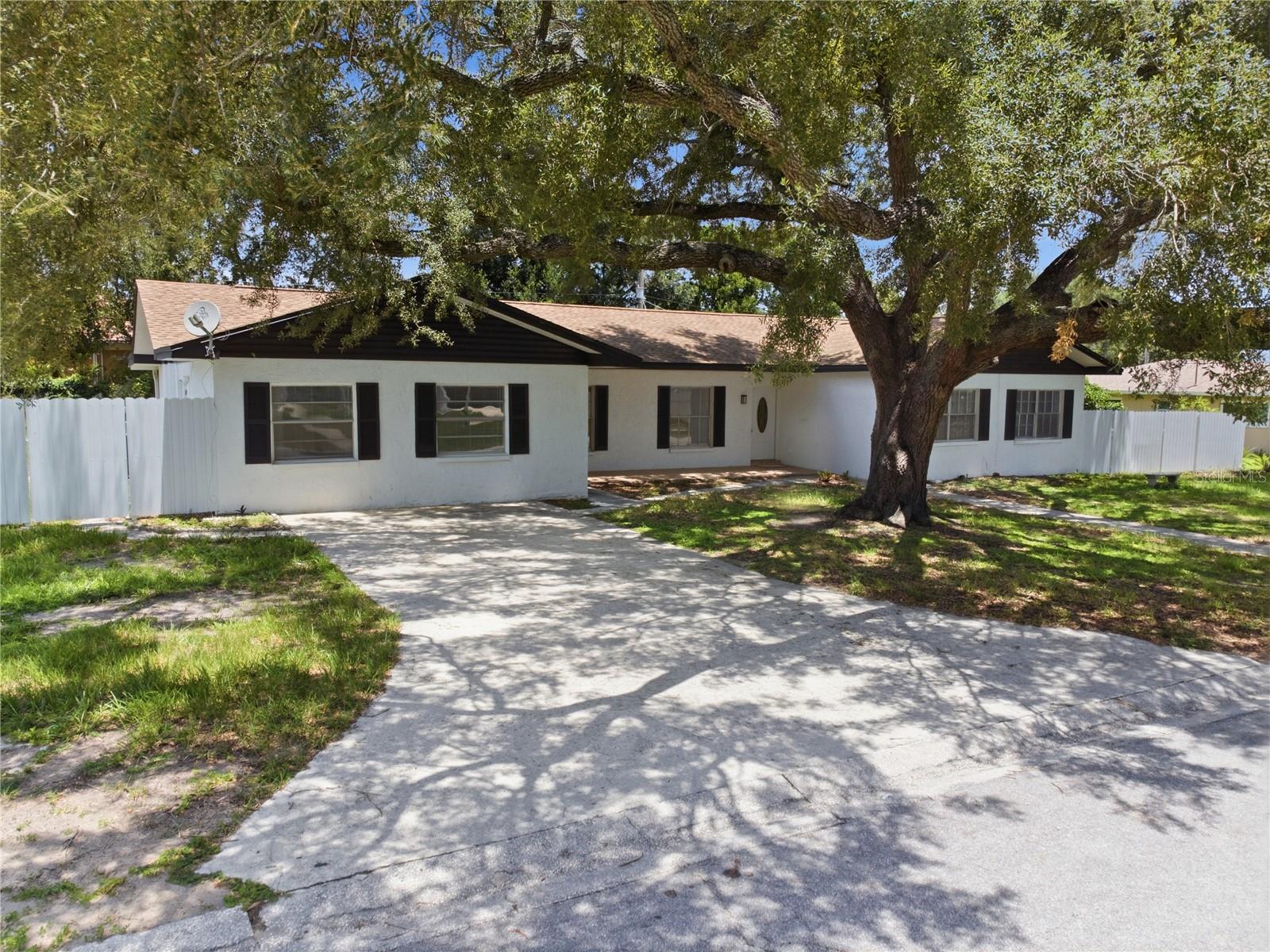 604 ROYAL CREST DR — photo 50