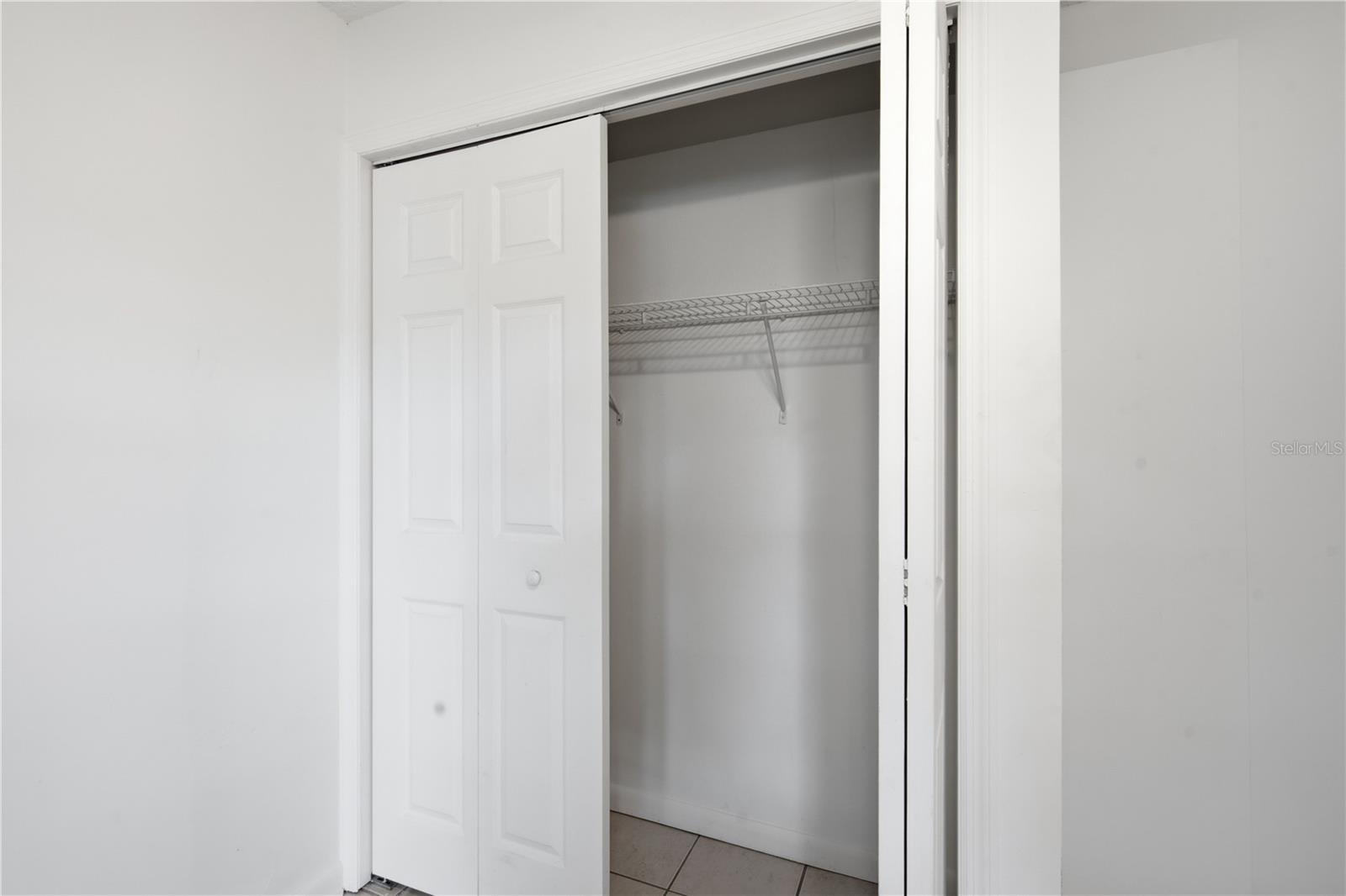 604 ROYAL CREST DR — photo 14