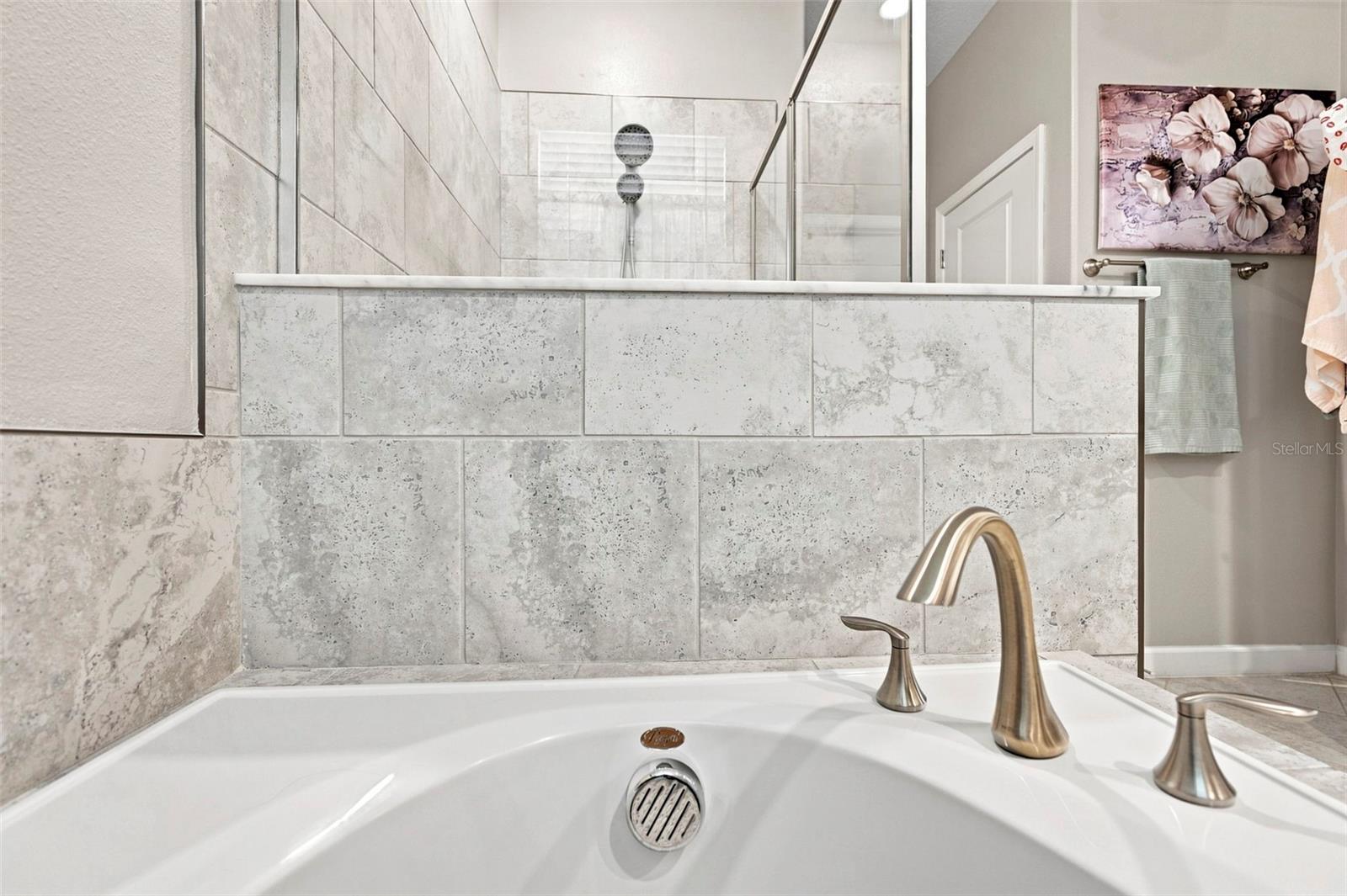 9189 SHADYSIDE LN — photo 48