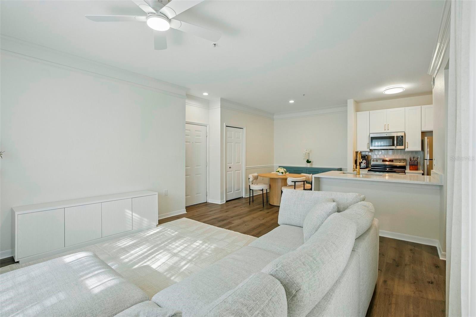5174 NORTHRIDGE RD #104 — photo 8