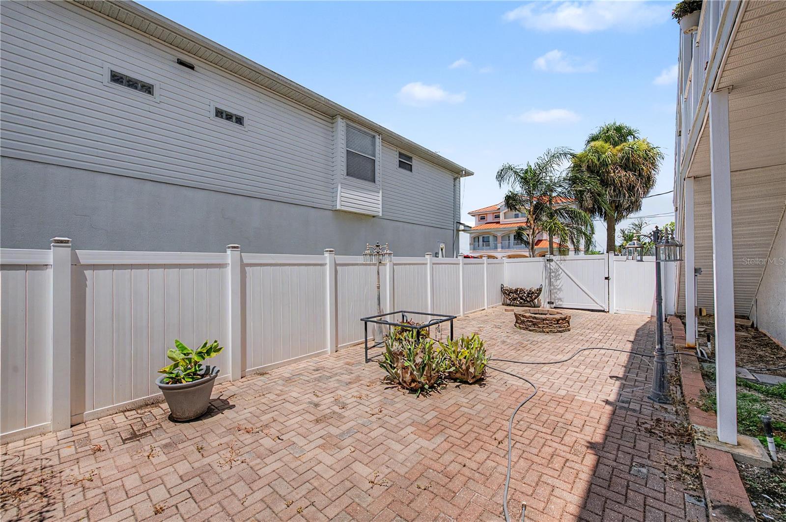 13337 SUSAN DR — photo 55