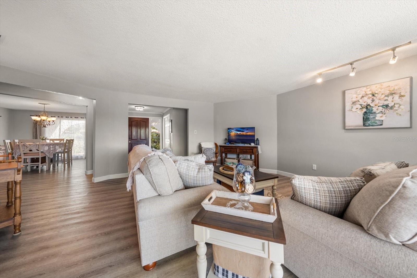2126 EGRET DR — photo 8