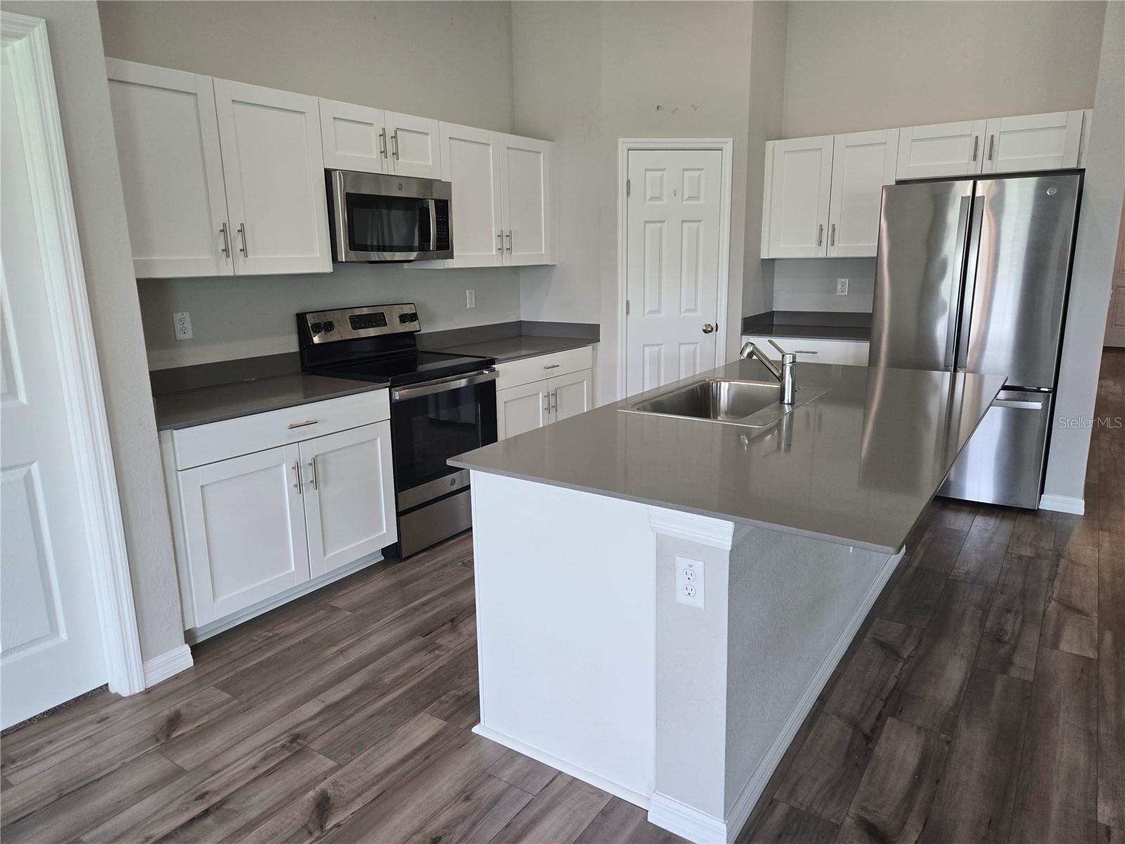 12730 MANGROVE FOREST DR — photo 10