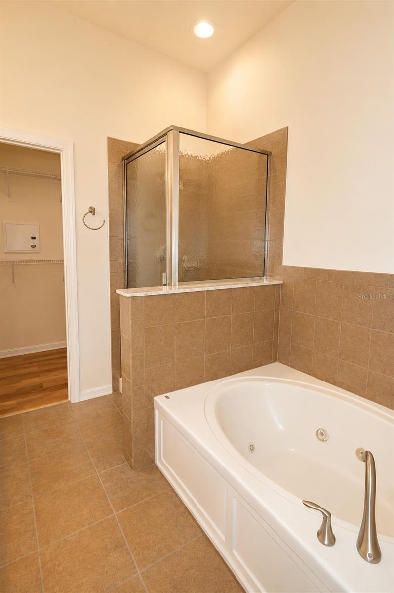 1515 BOWMORE DR — photo 12