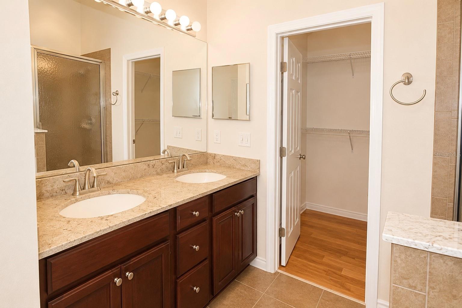 1515 BOWMORE DR — photo 13