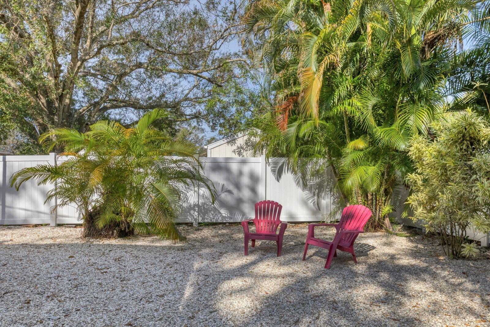 2469 WALDEMERE ST — photo 29