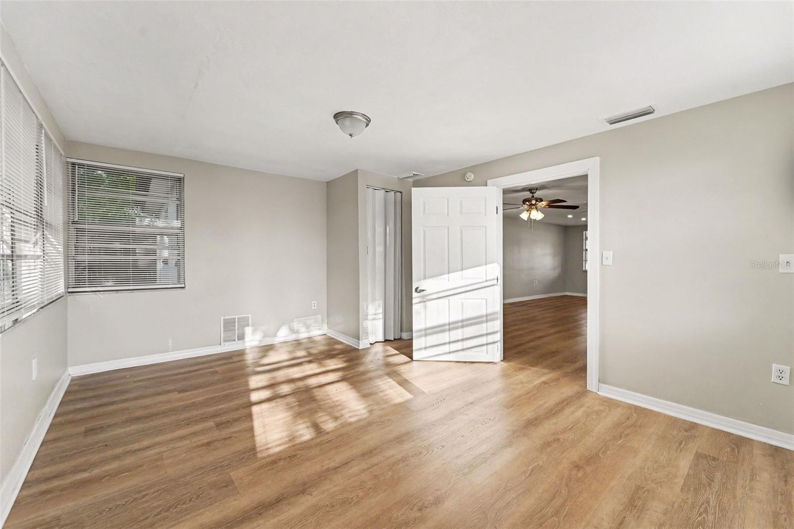 7207 SANDALWOOD DR — photo 11