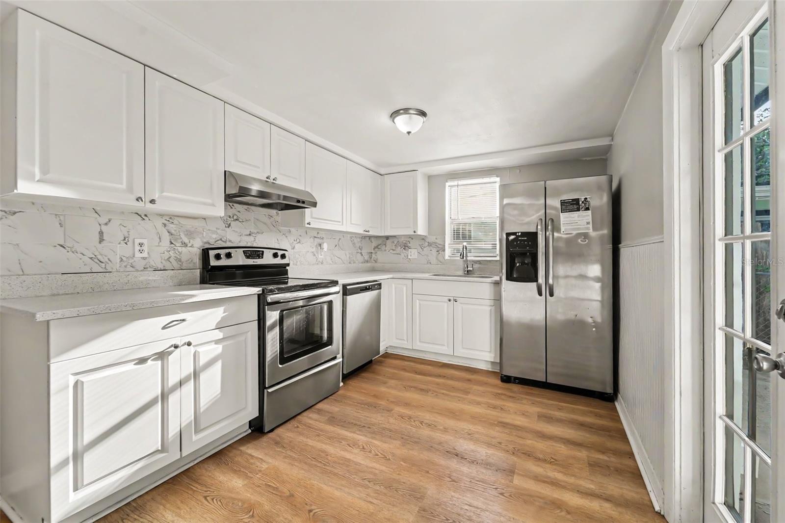 7207 SANDALWOOD DR — photo 7