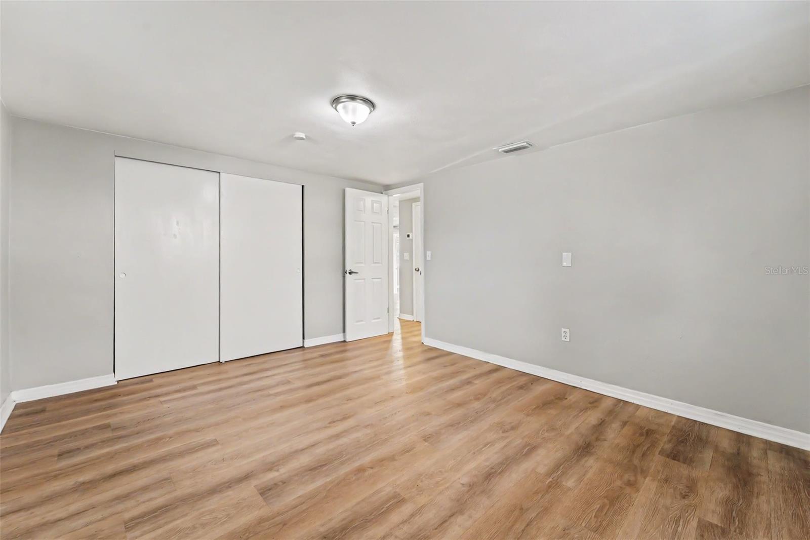 7207 SANDALWOOD DR — photo 13