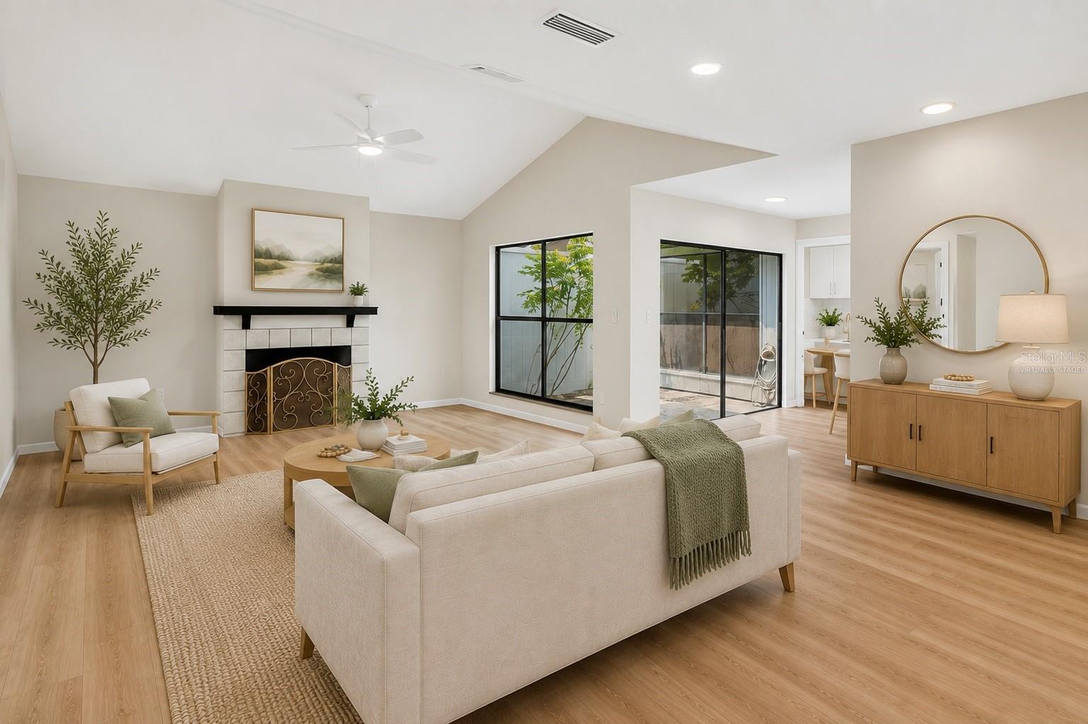 647 BONNIE BLVD — photo 4