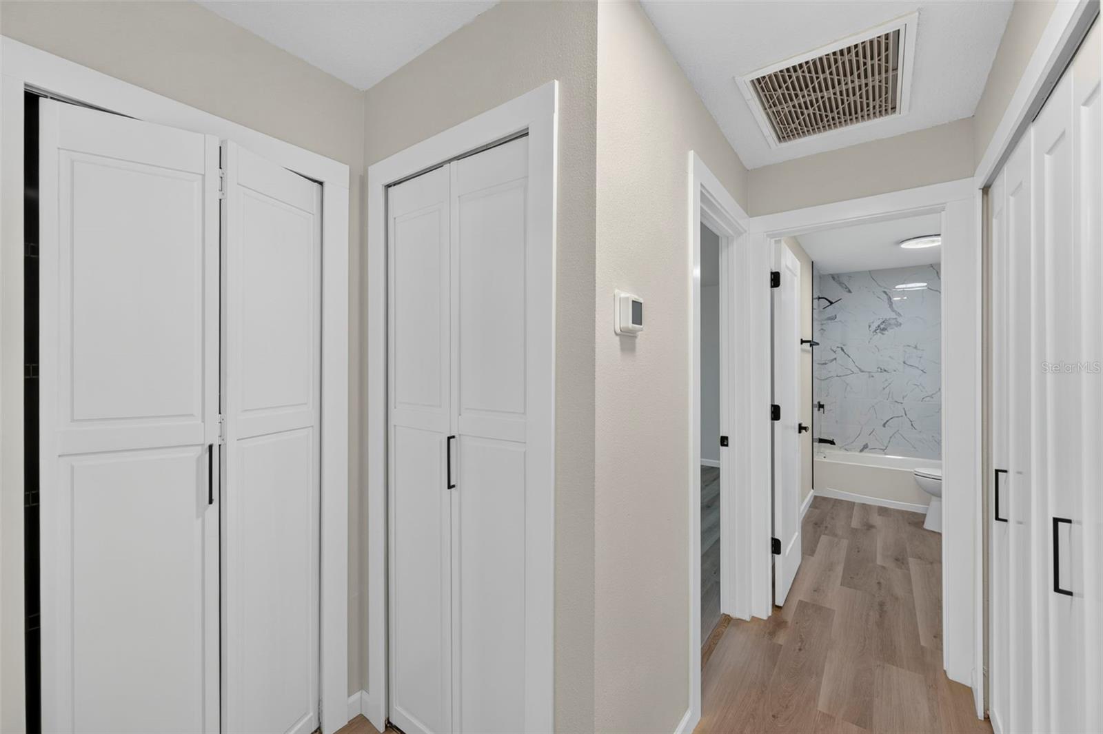 647 BONNIE BLVD — photo 25