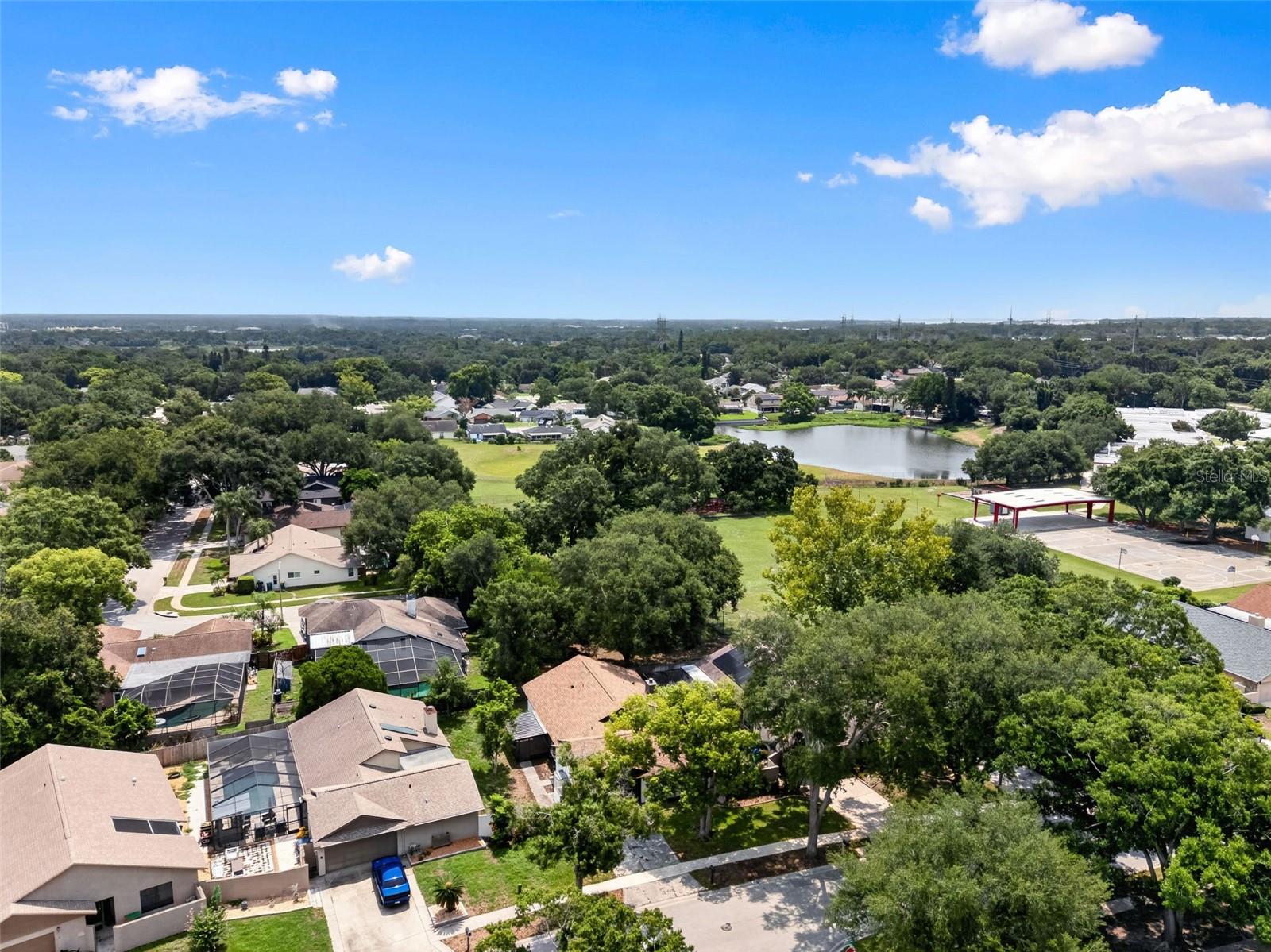 647 BONNIE BLVD — photo 45