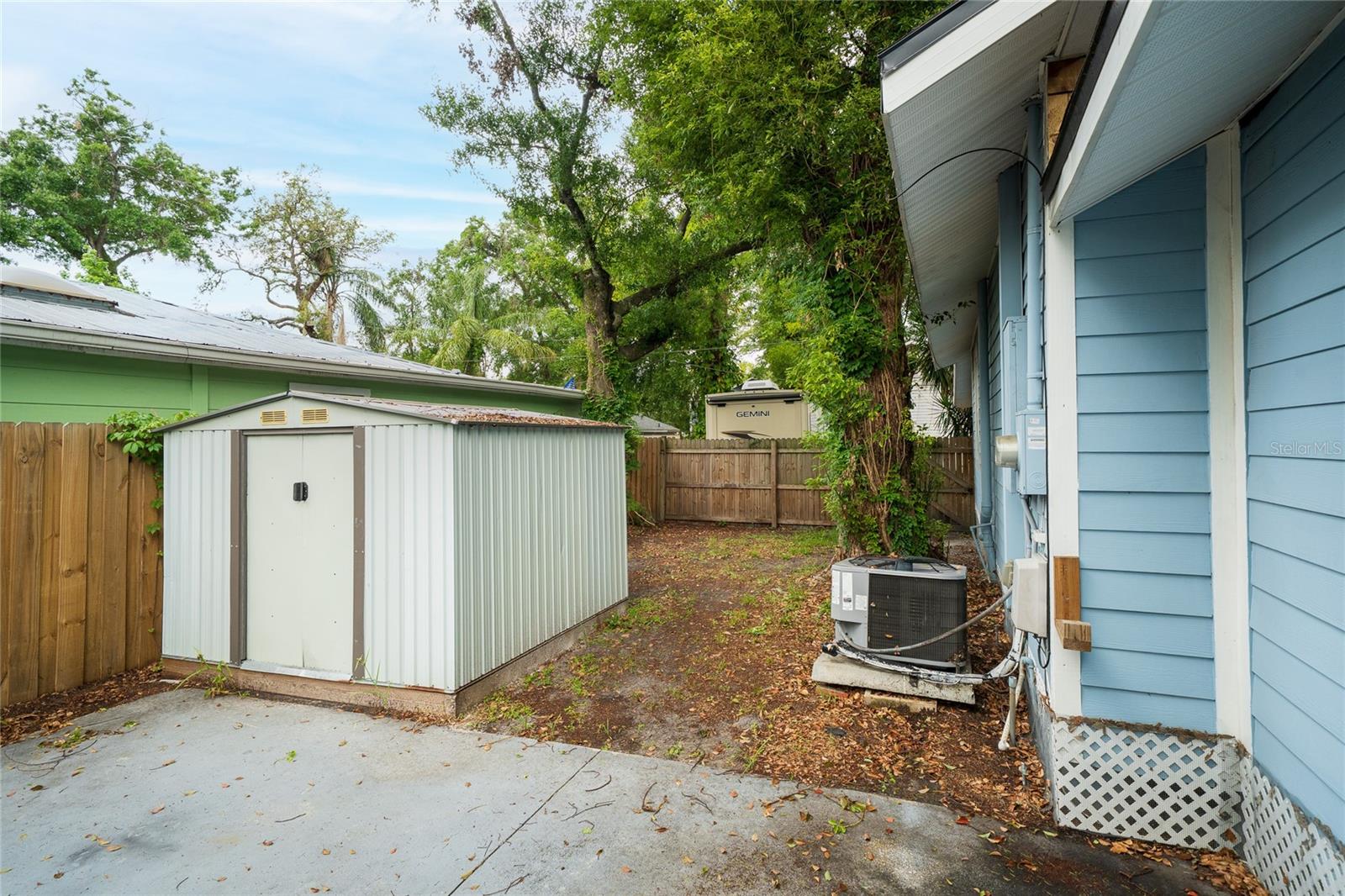 6704 N TALIAFERRO AVE — photo 9