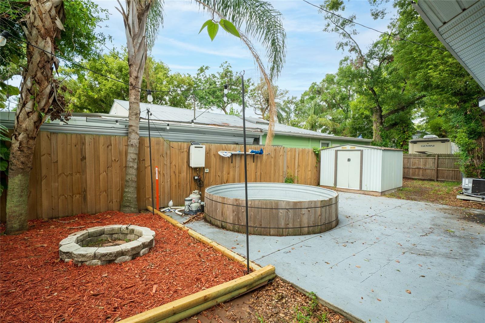 6704 N TALIAFERRO AVE — photo 8