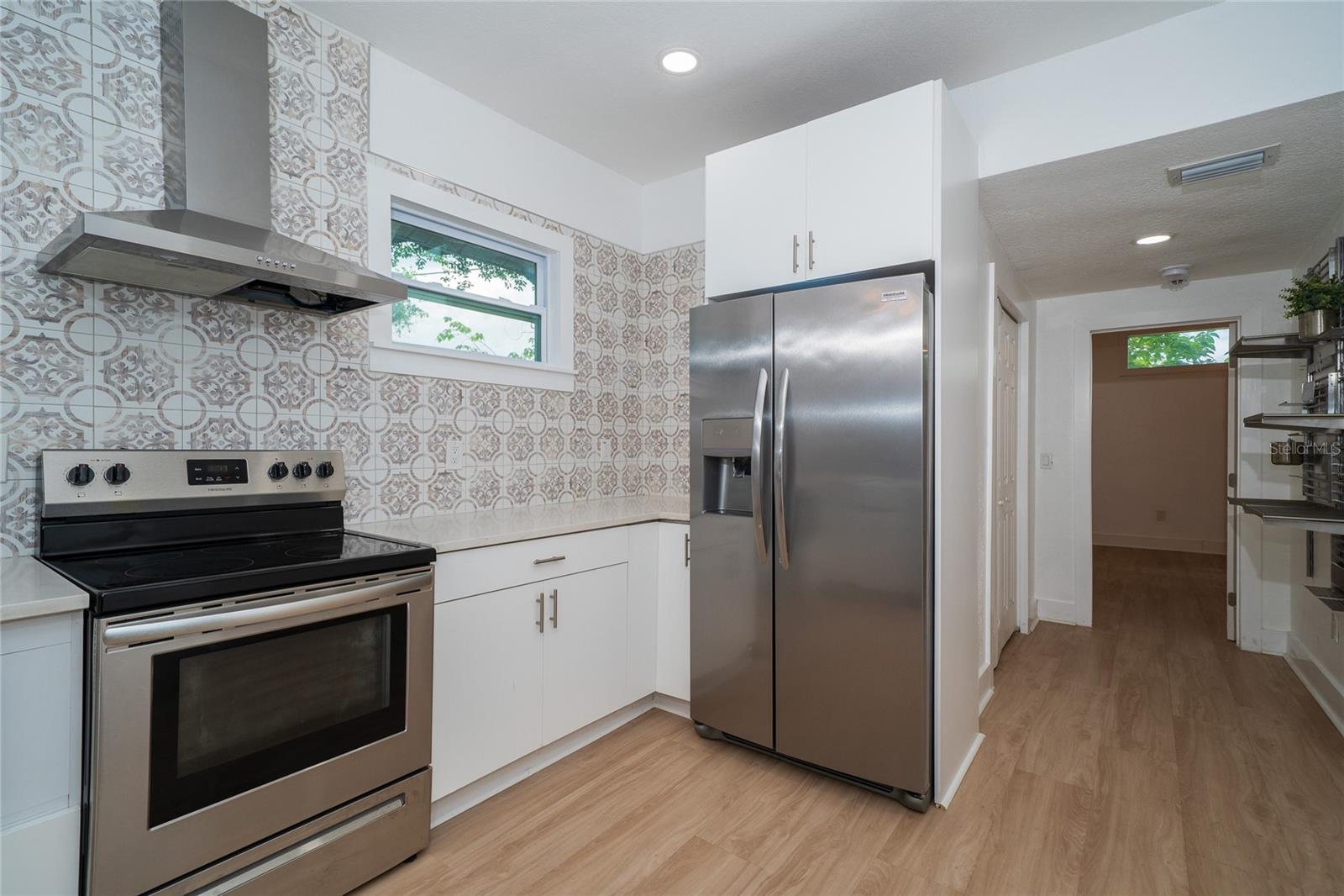 6704 N TALIAFERRO AVE — photo 24