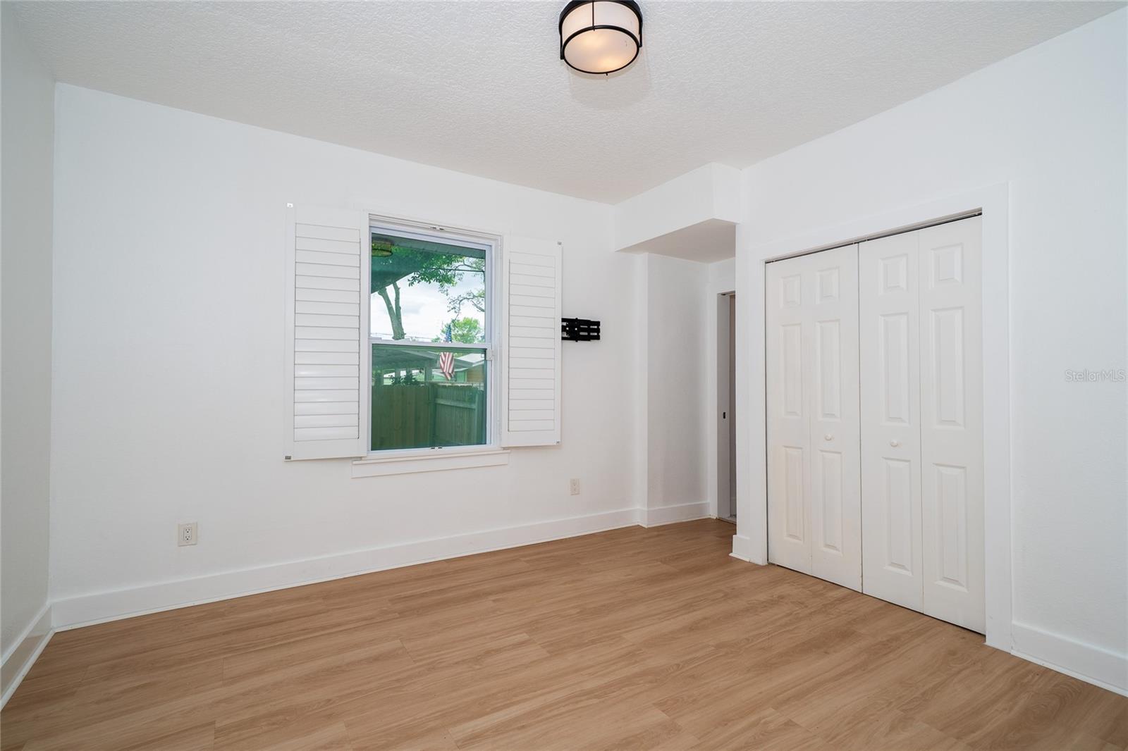6704 N TALIAFERRO AVE — photo 15