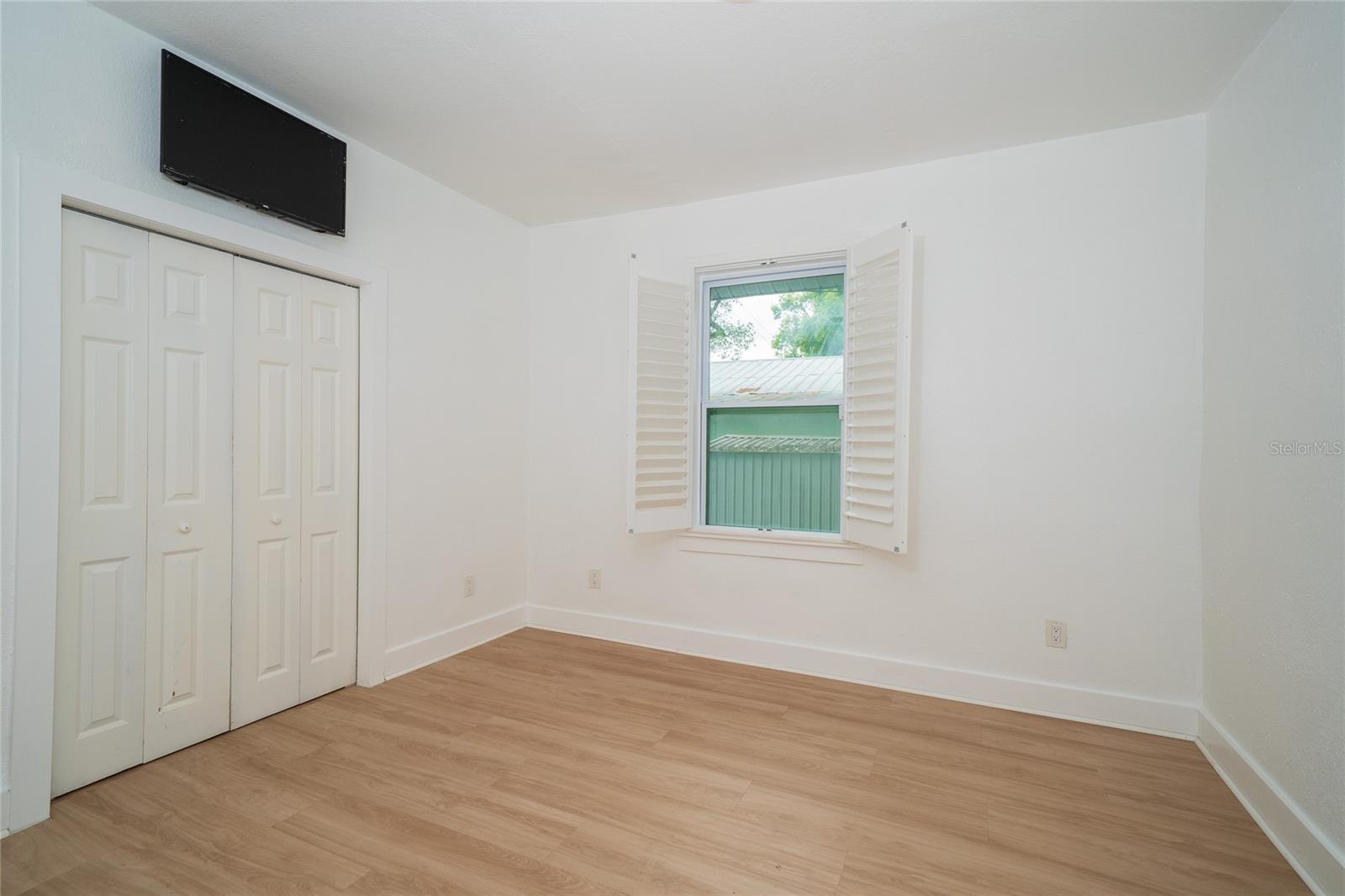 6704 N TALIAFERRO AVE — photo 21