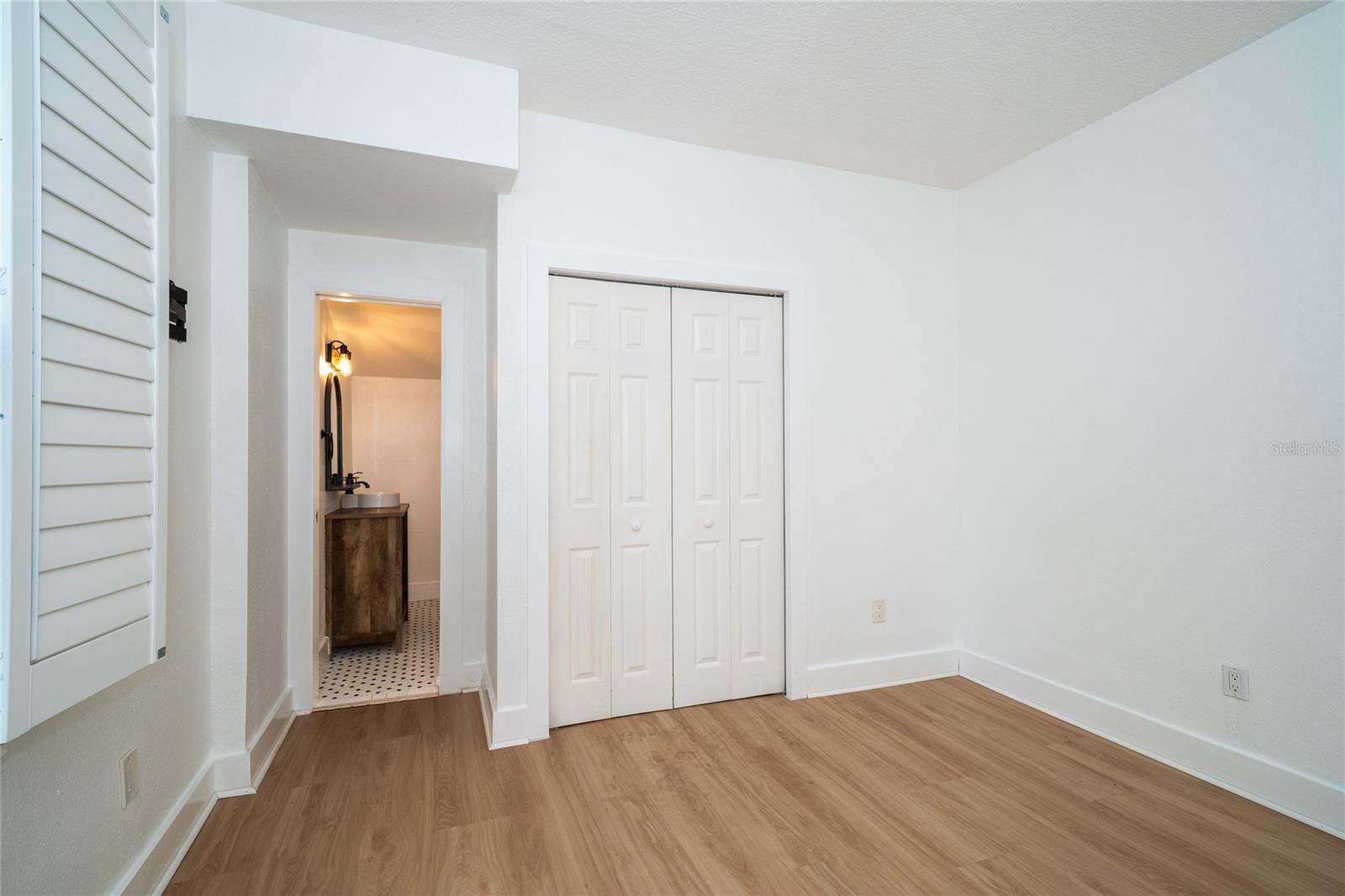 6704 N TALIAFERRO AVE — photo 16