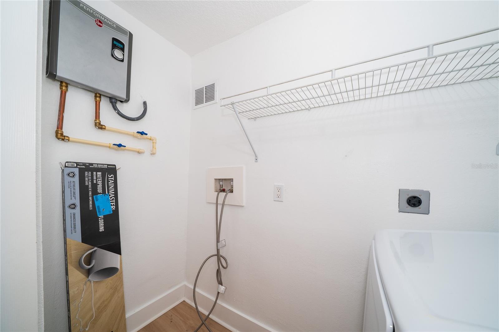 6704 N TALIAFERRO AVE — photo 27