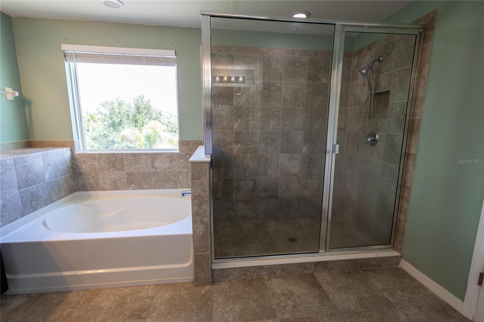 5002 JACKEL CHASE DR — photo 32