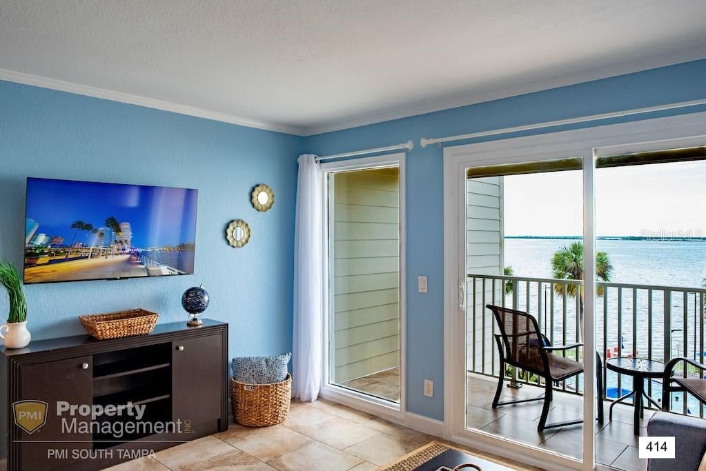 2506 N ROCKY POINT DR #414 — photo 4