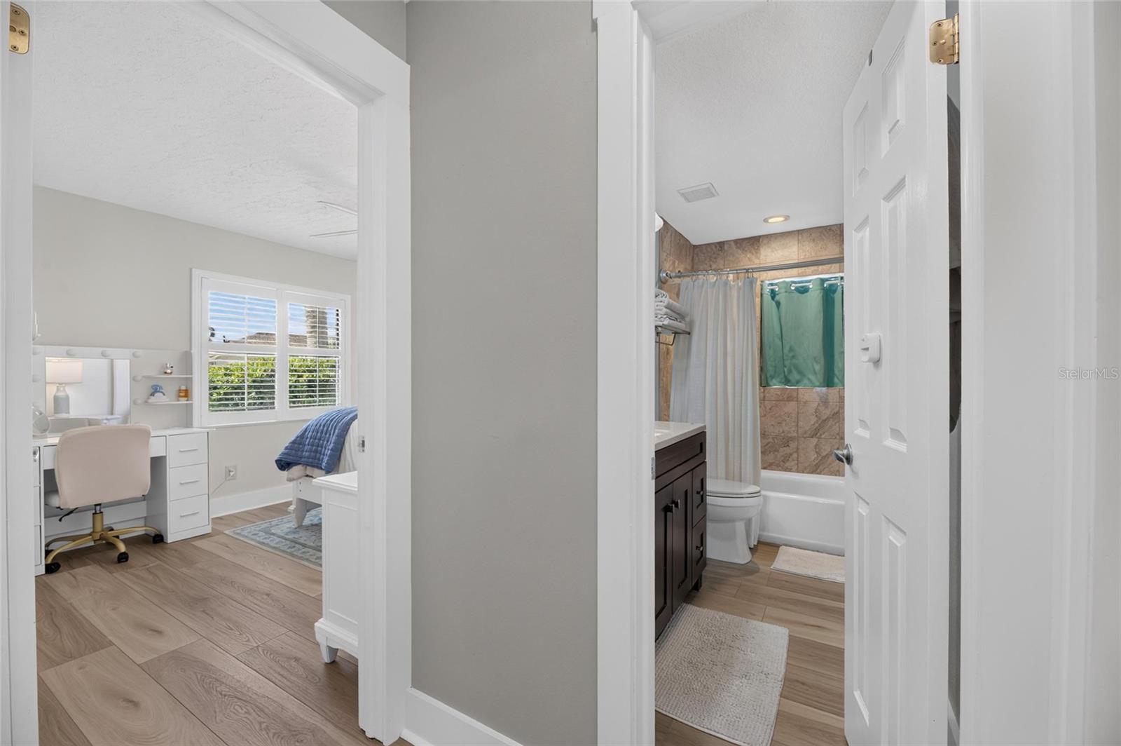 923 GOLF ISLAND DR — photo 29