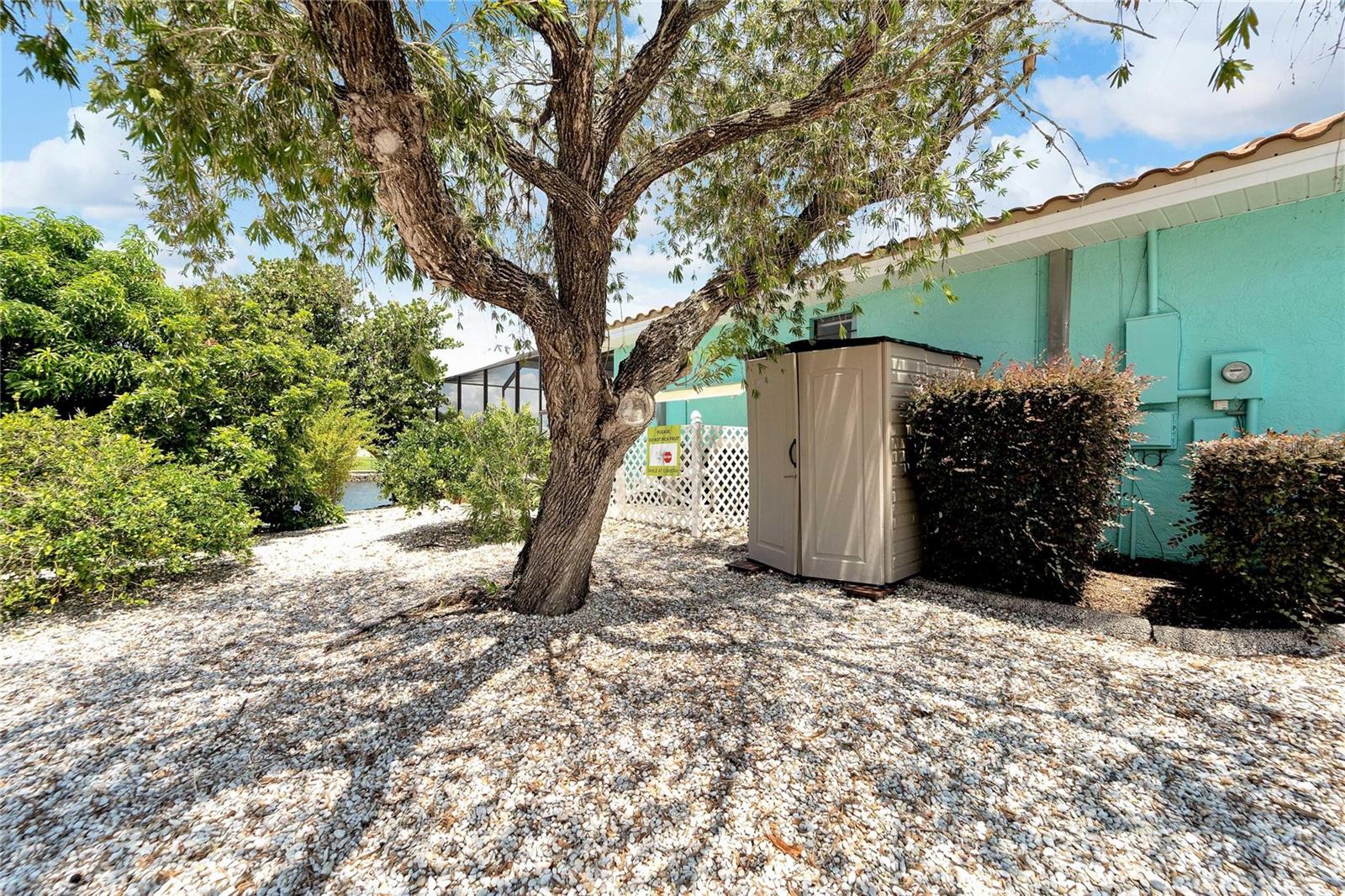 923 GOLF ISLAND DR — photo 56